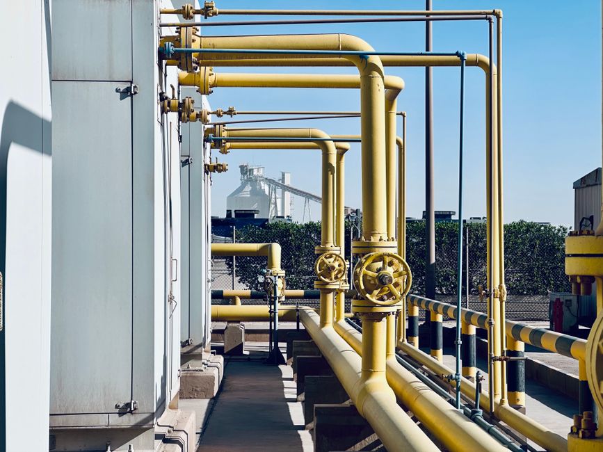 Fires Erupt at Abu Dhabi Petrochemical Hub Amid Heightened Regional Tensions