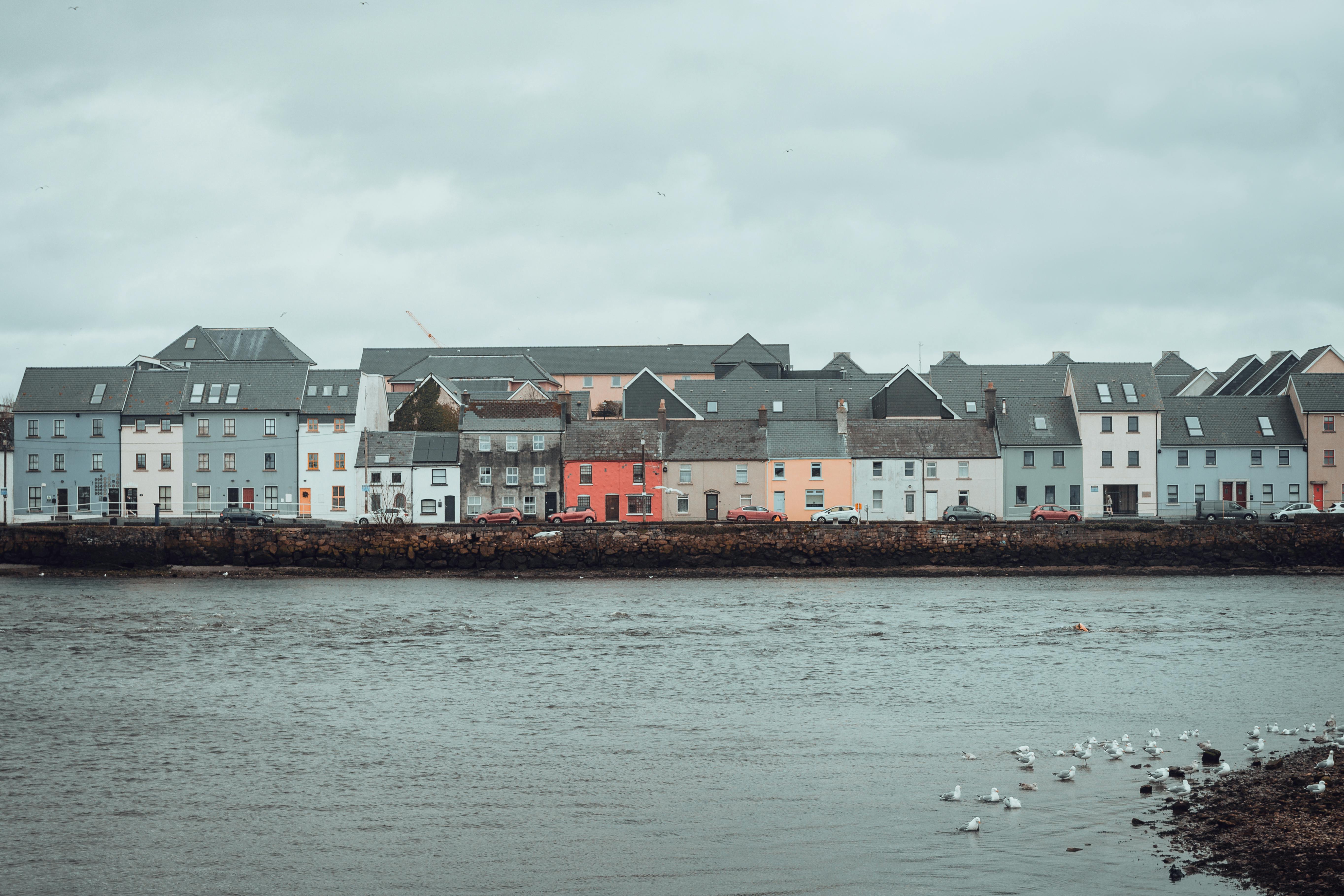 15 Irish travel experts to follow on Instagram for cheap flights, budget breaks and last-minute deals — Photo by Gonzalo Face
