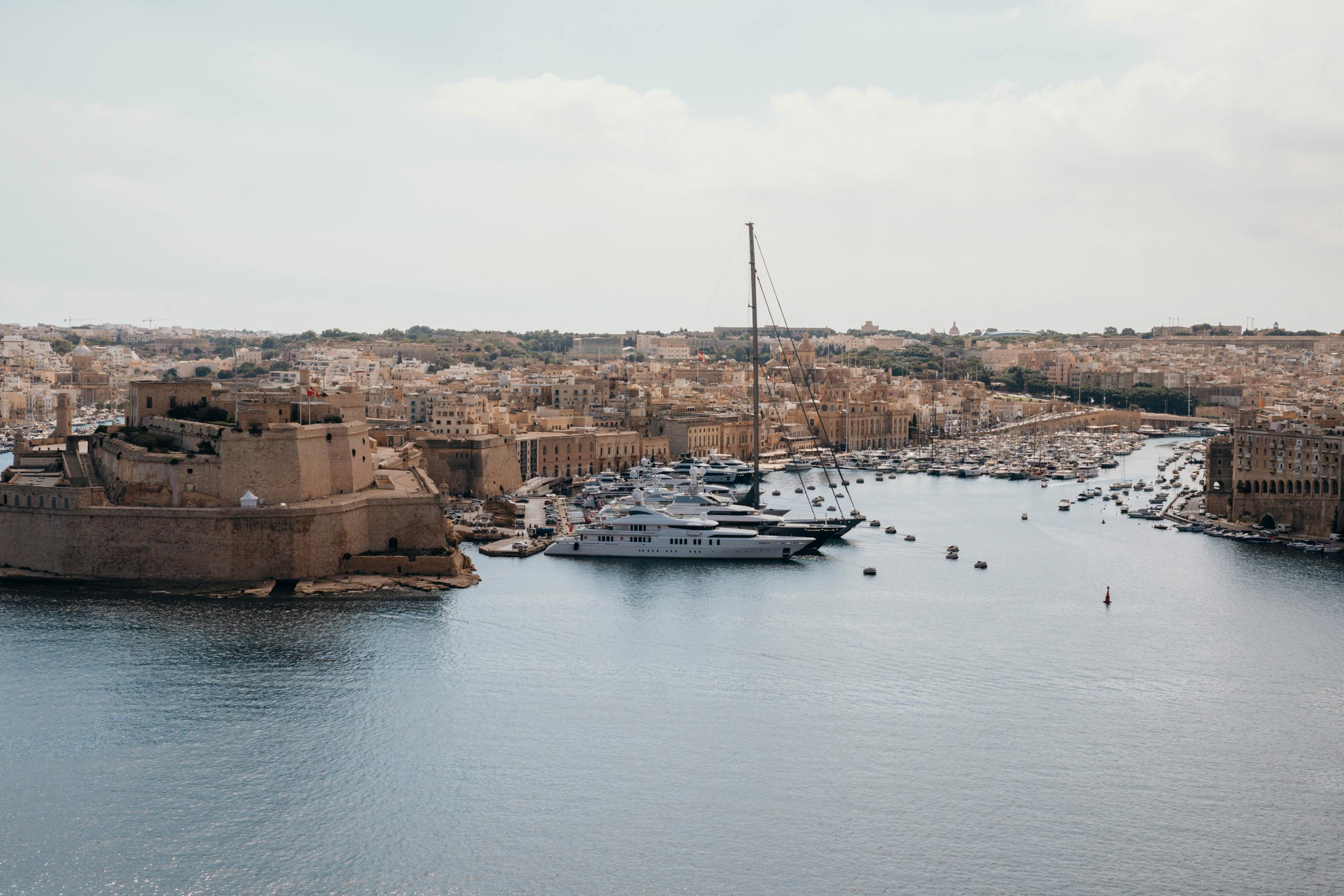 Pogo 44: World’s Coolest Yachts