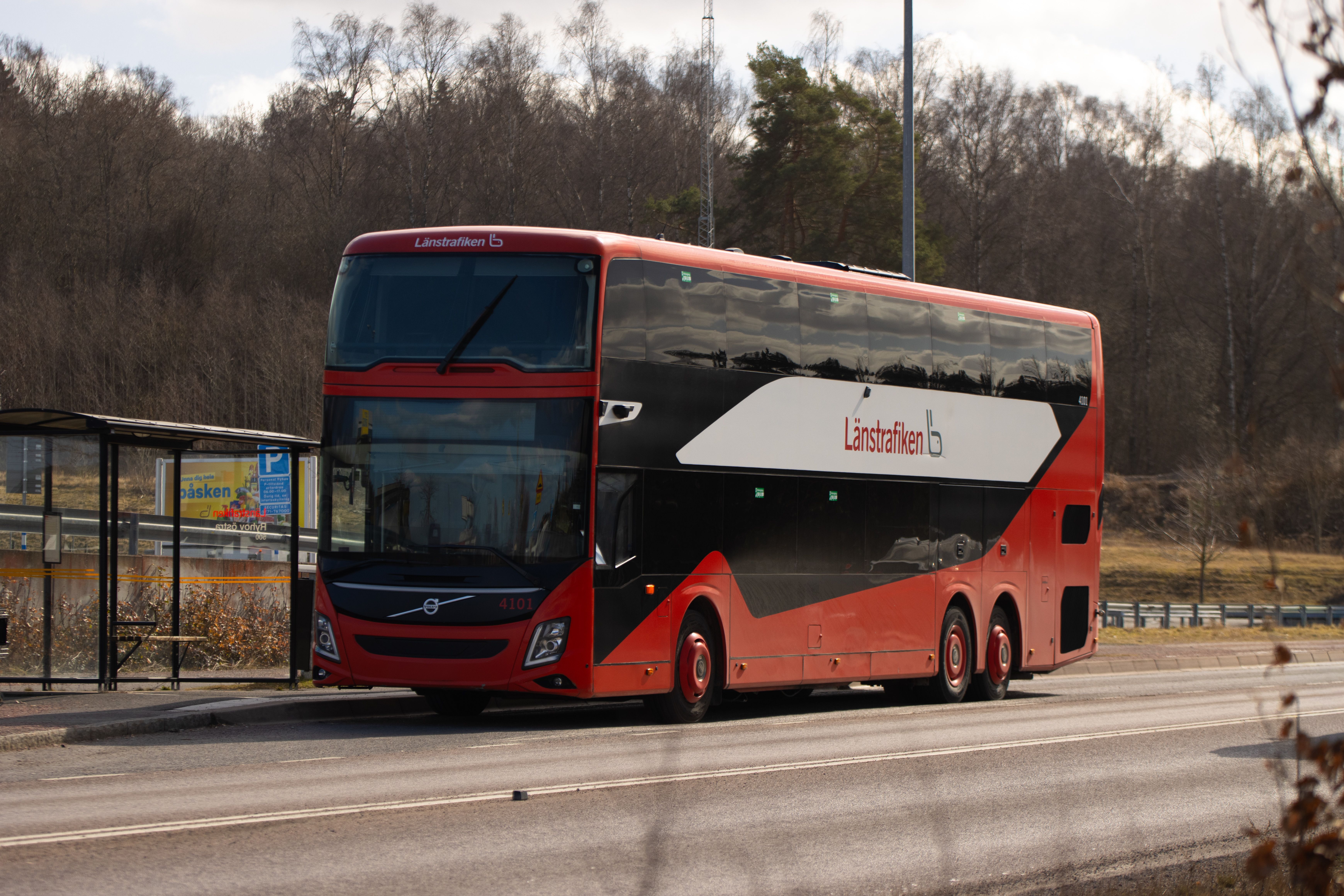 Red Double-Decker Bus in Wintery Jonkoping · Free Stock Photo