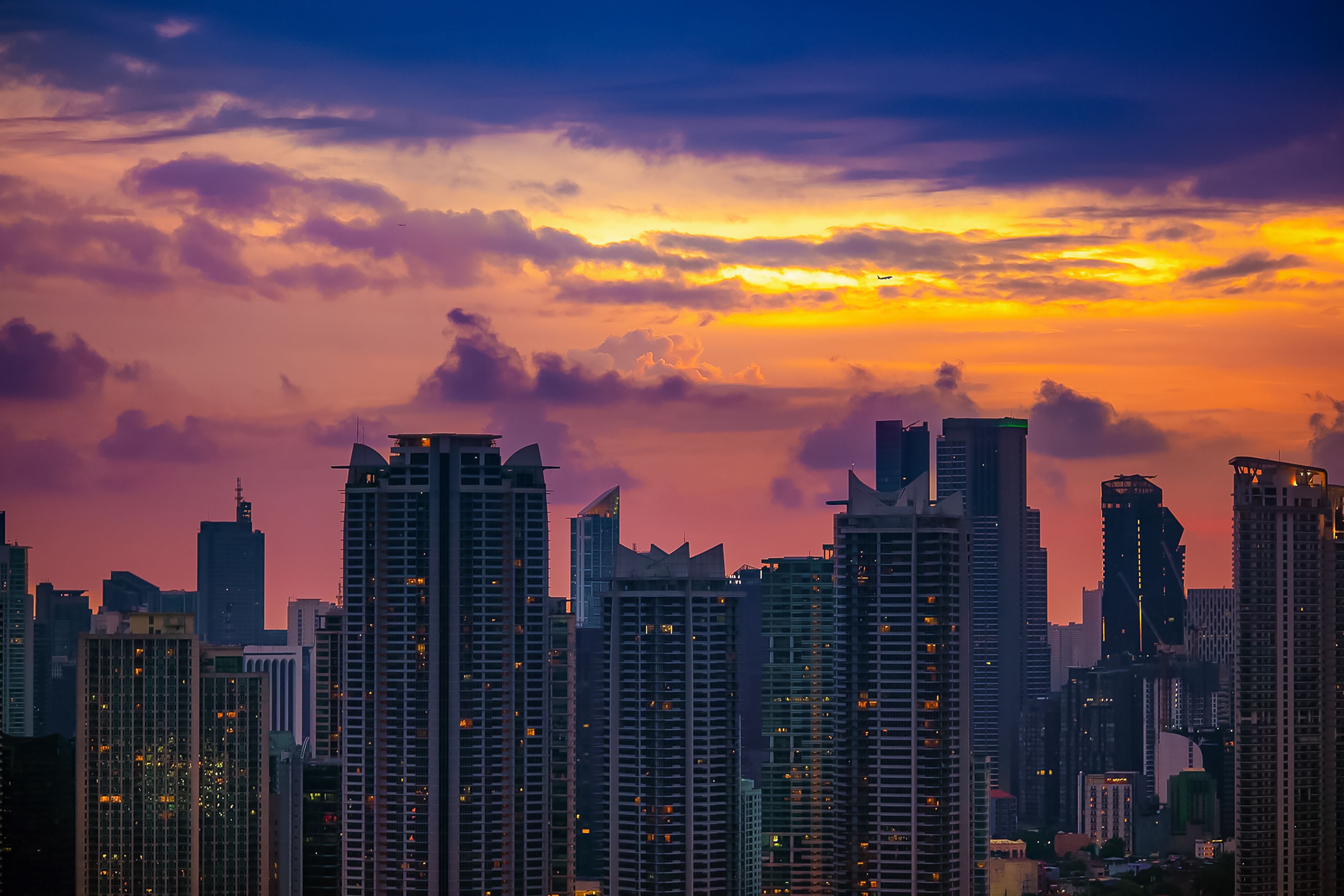 Vibrant Urban Skyline at Sunset · Free Stock Photo