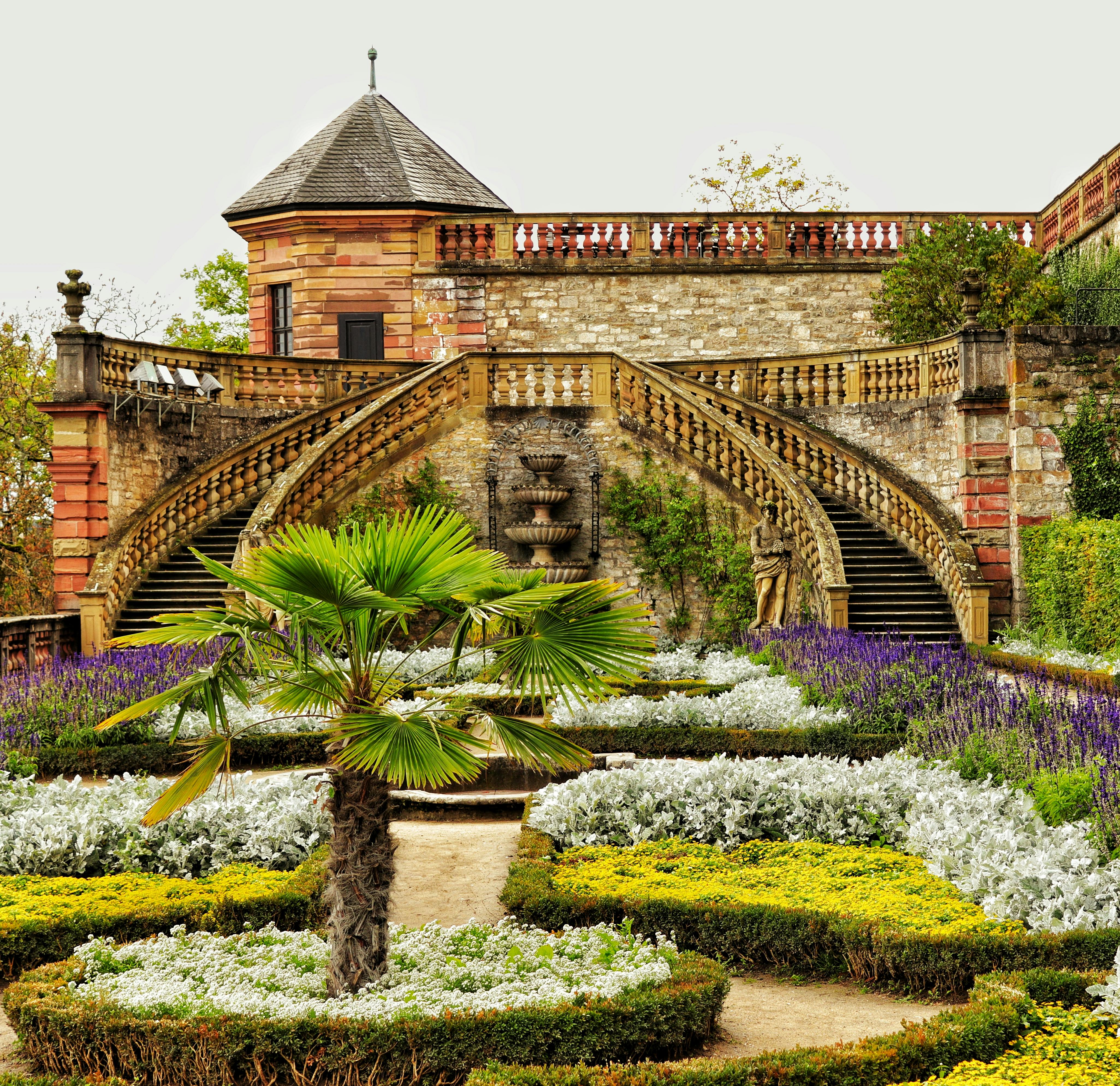 Free Stock Photo Of Beautiful Flowers, Castle, Castle Park