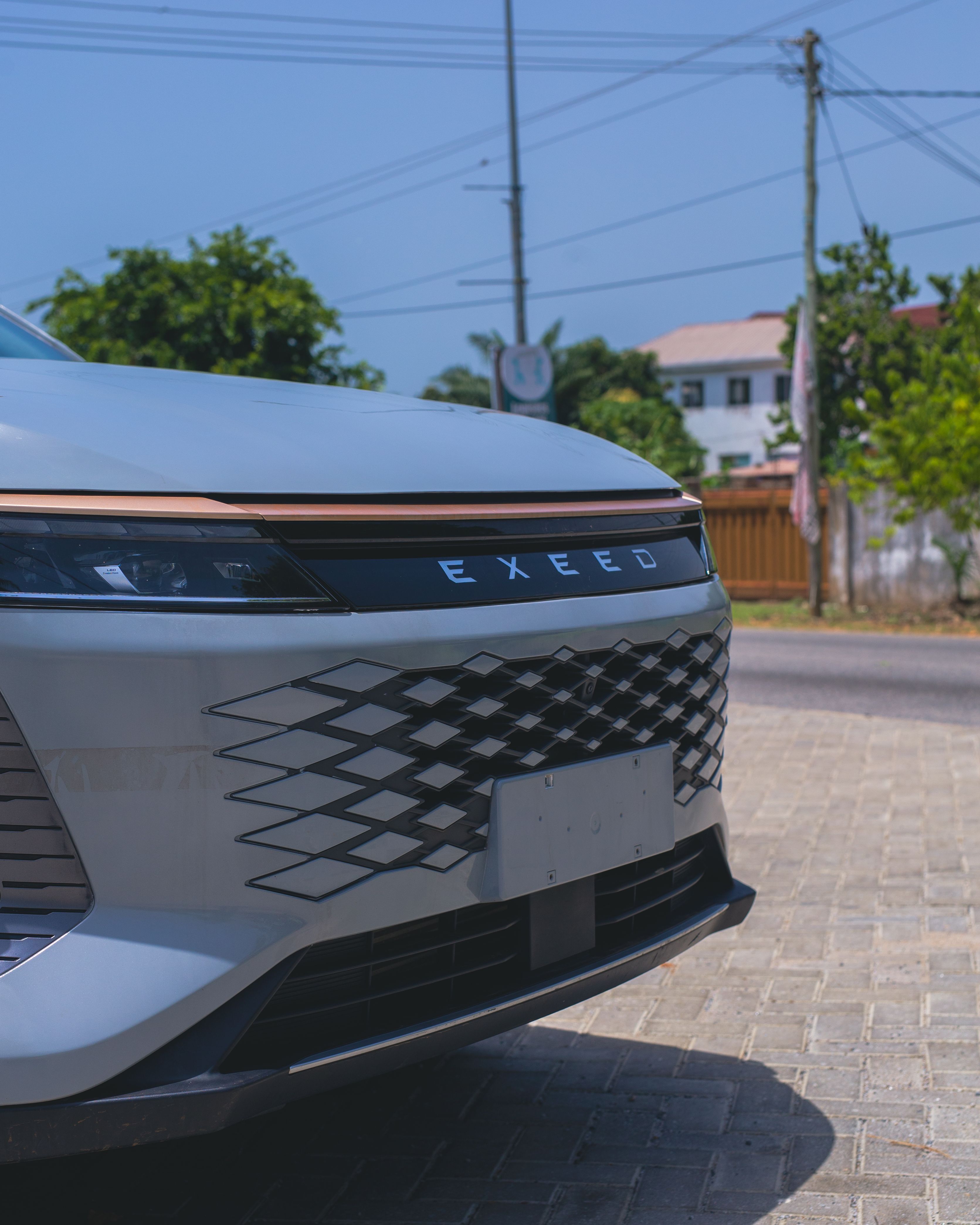 Exeed Chinese electric SUV parked outdoors under blue sky — best Chinese EV SUV 2026 ranking