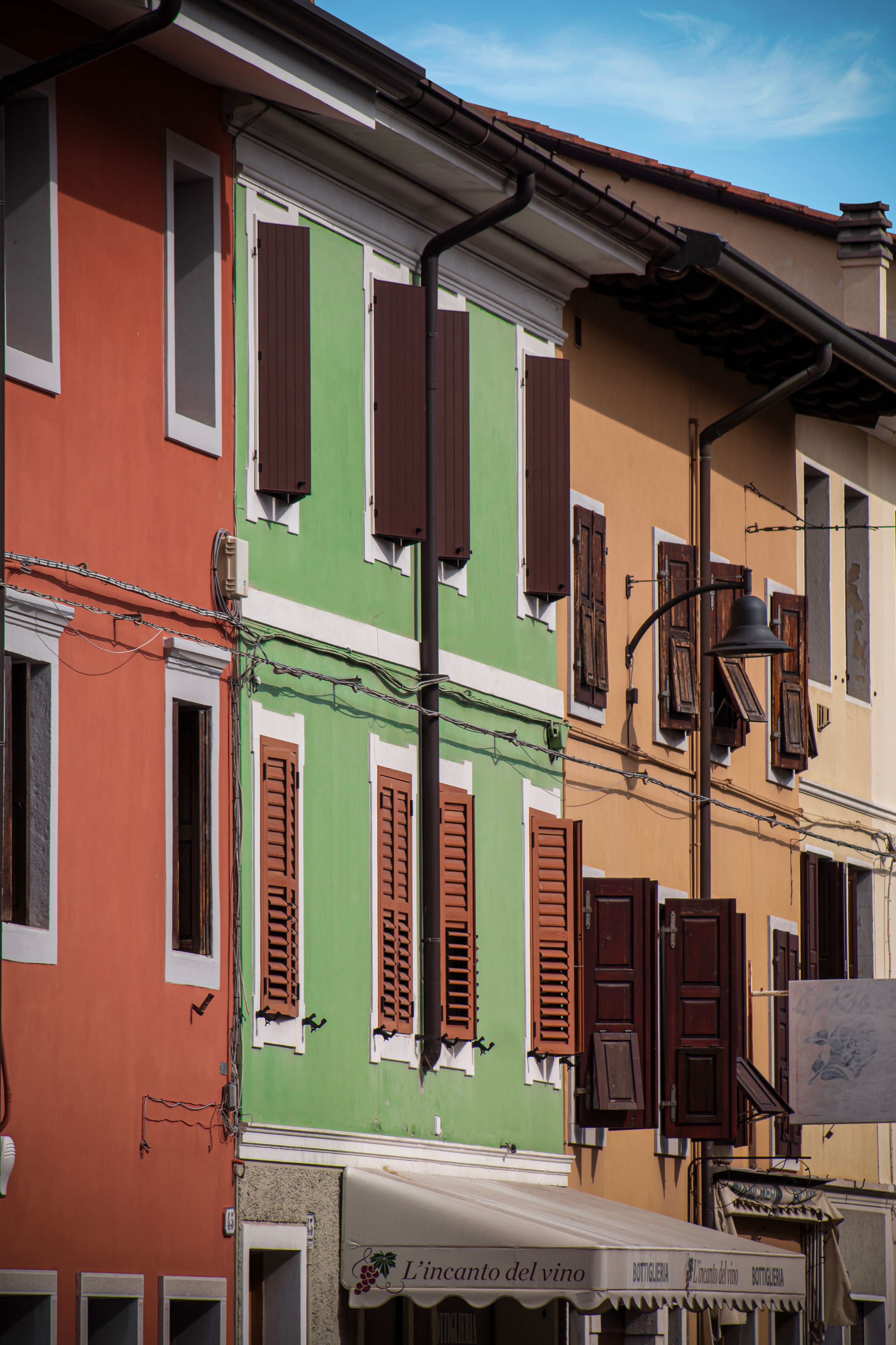 Vibrant Italian architecture in Palmanova with colorful building facades.