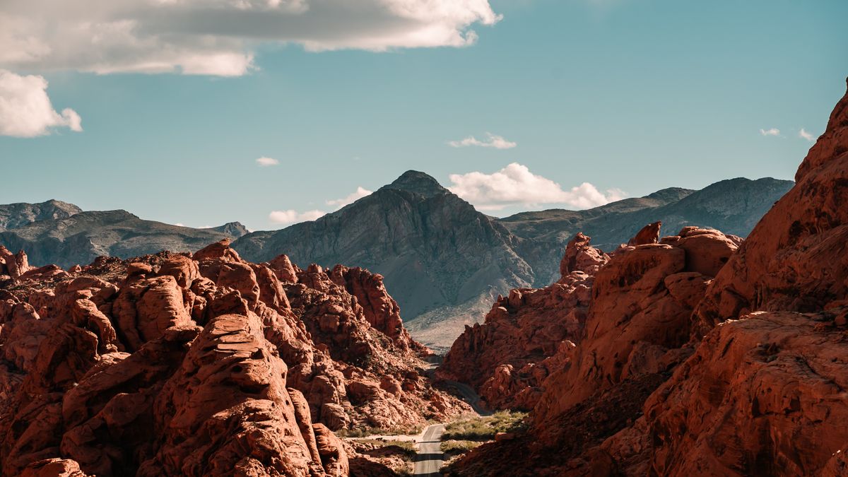 Top Henderson, NV Tech Giveaways With No Purchase Necessary: Safe Entry Guide