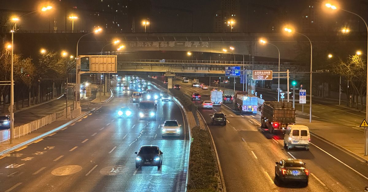 Chinas neue Sicherheitsstandards: Strengere Regulierung für assistiertes Fahren ab 2025