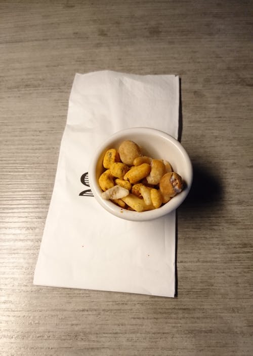 Free stock photo of food, napkin, peanuts