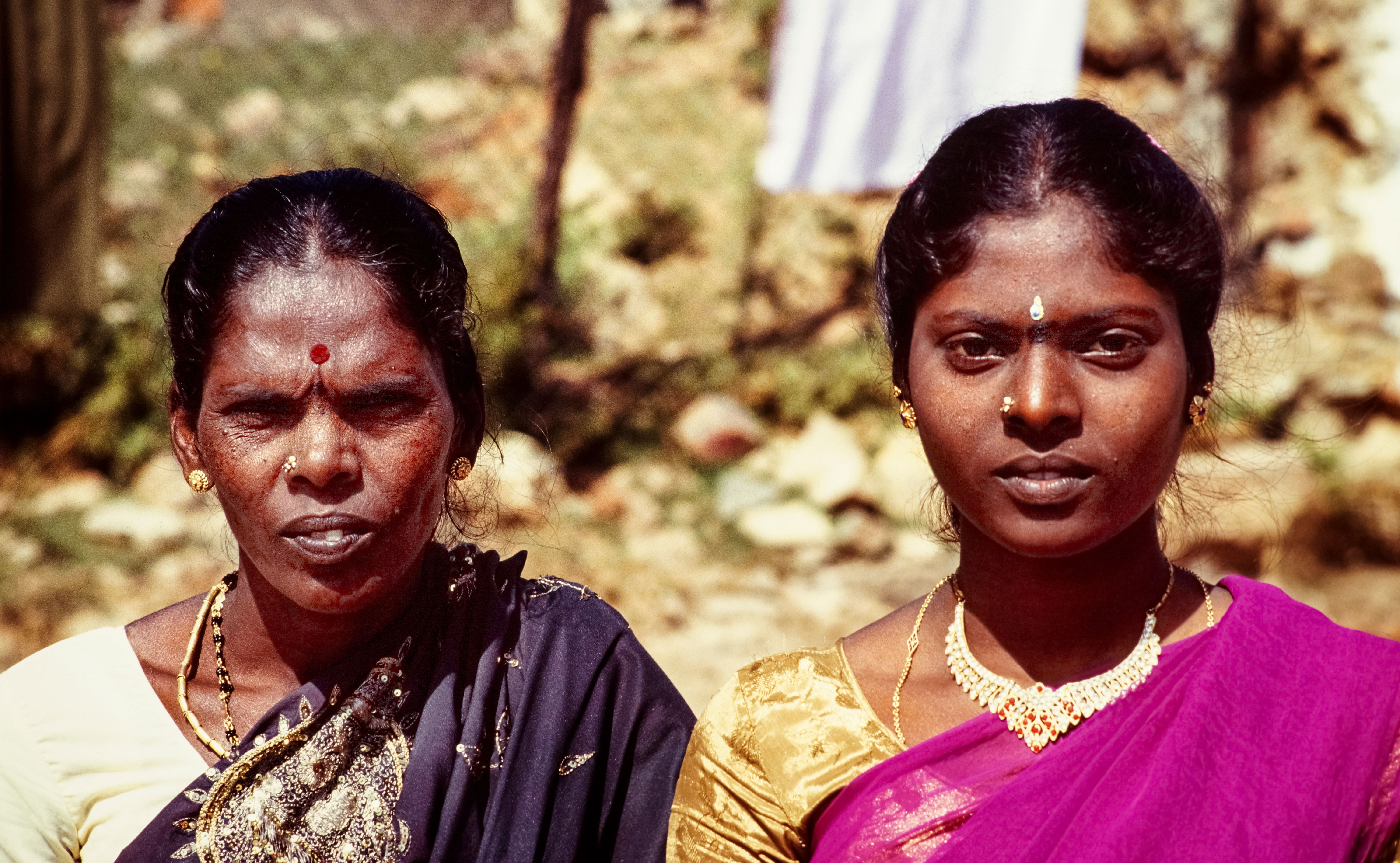 Featured image for: 7 Essential Insights into India Women vs South Africa Women Cricket