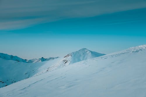 Free Mountain Peak Photography on Winter Weather Stock Photo