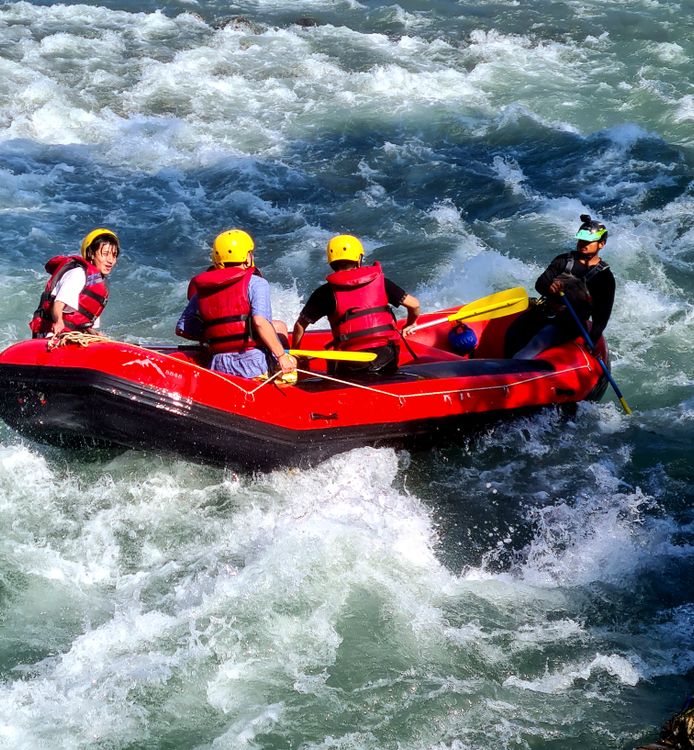 Colorful Rafting Water Exciting Whitewater Rafting Adventure · Free Stock Photo