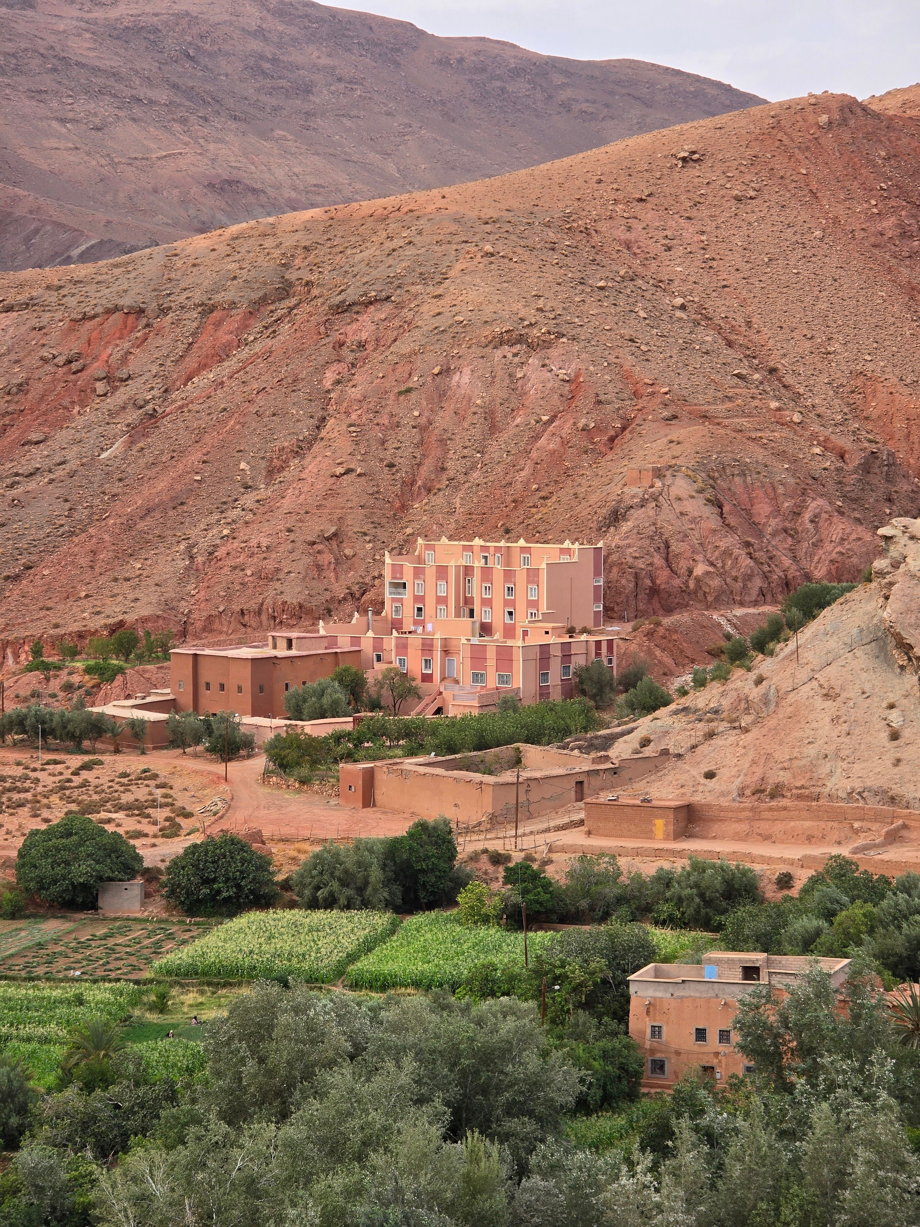 Atlas Morocco immersive travel scene