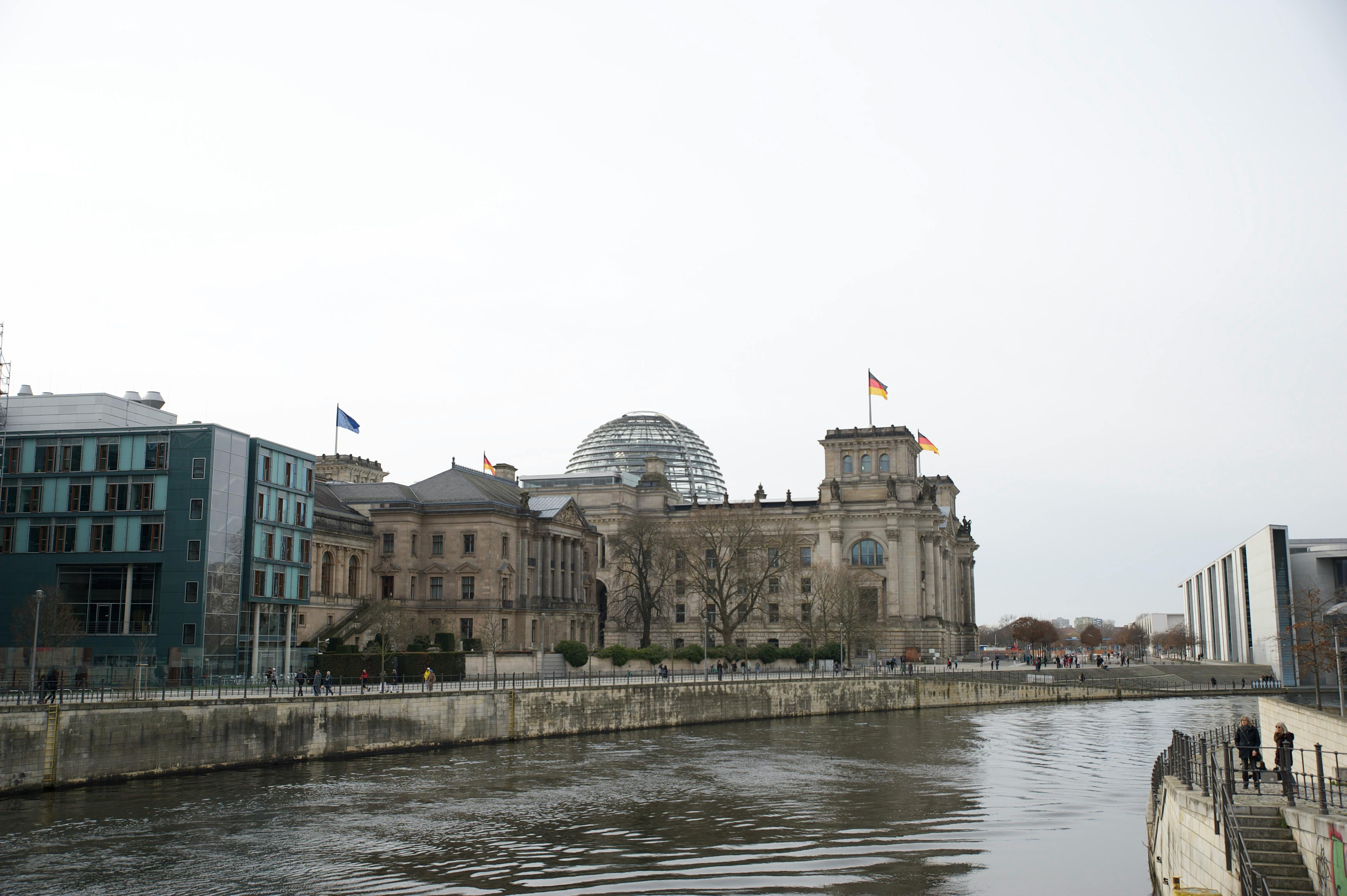 Saksamaa Bundestagi AfD töötajalt keeldutakse korduvalt juurdepääsust parlamendile