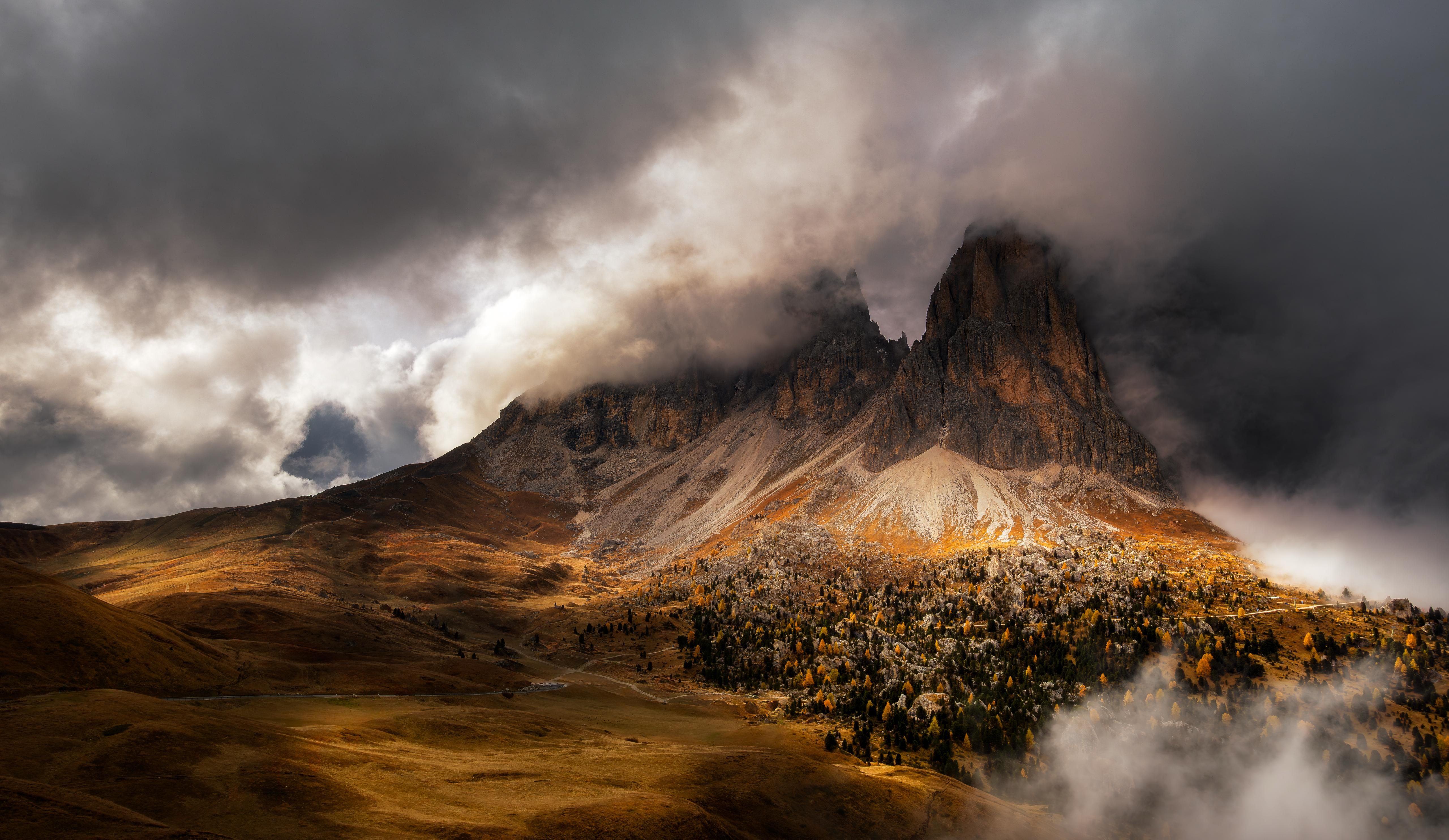 Dramatic Mountain Landscape with Clouds · Free Stock Photo