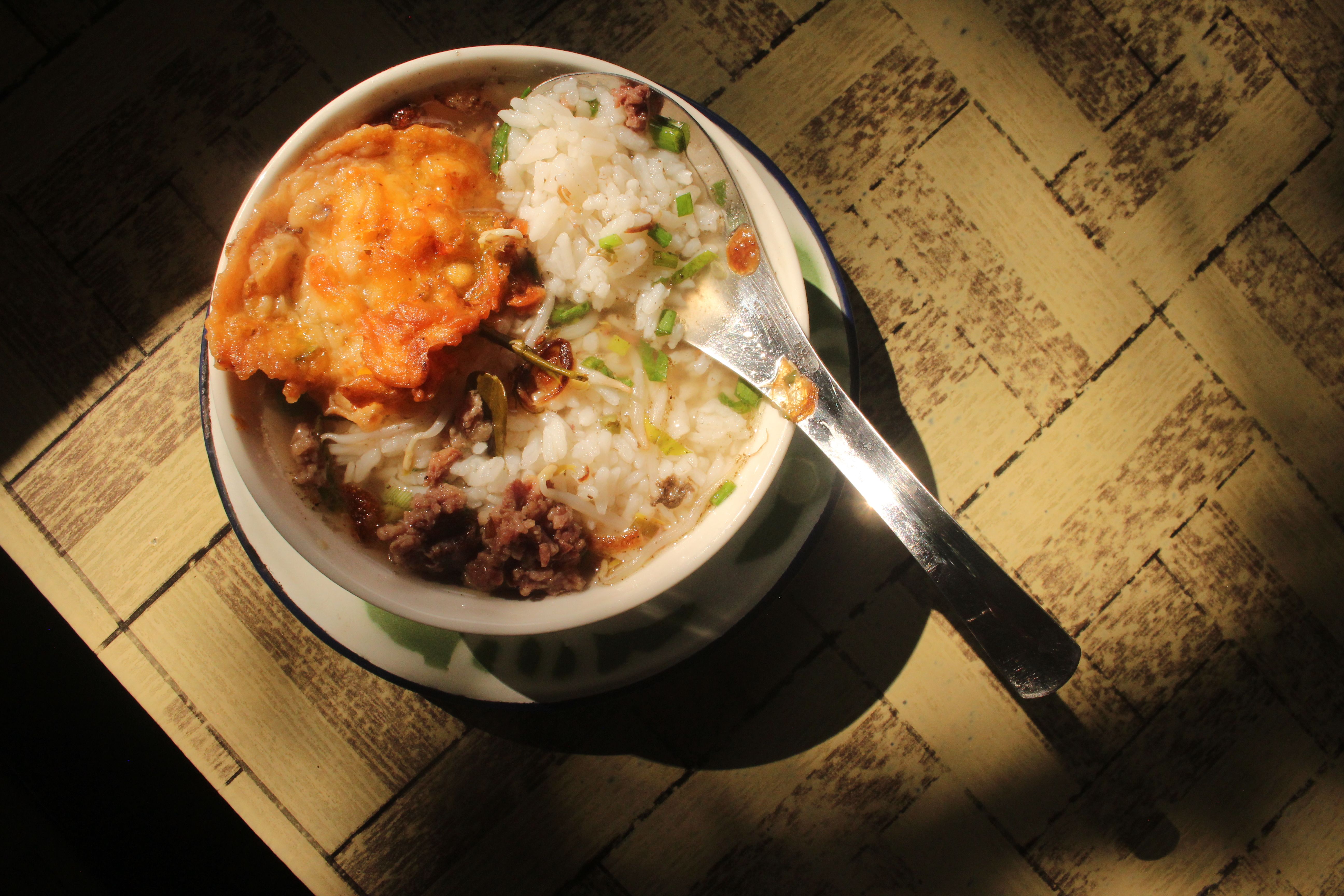 Comforting Gumbo with Toasted Bread