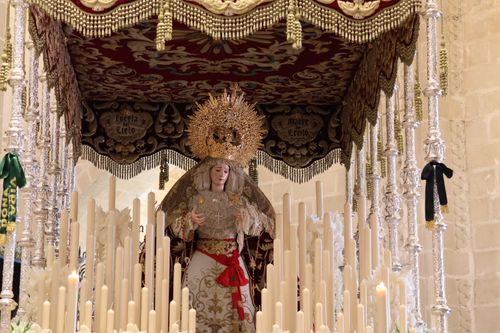 Free Captivating image of a religious procession in El Puerto de Santa María, depicting Semana Santa traditions. Stock Photo
