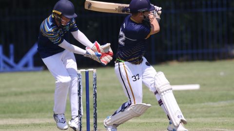 Wicketkeeping: the squat nobody counts as training load