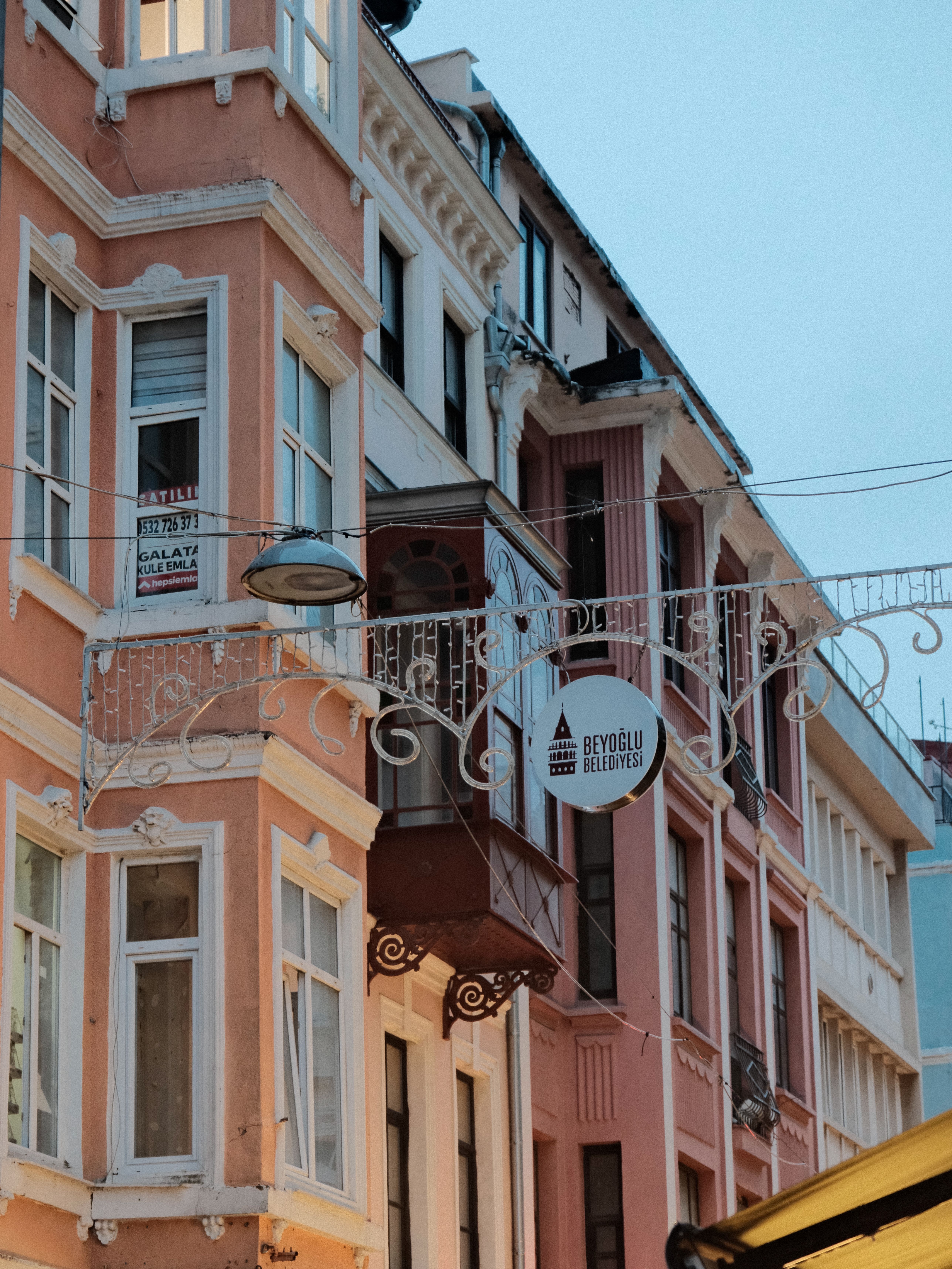 Beyoğlu Gezilecek Yerler 🚗 En Güzel 7 Yer | Routevia