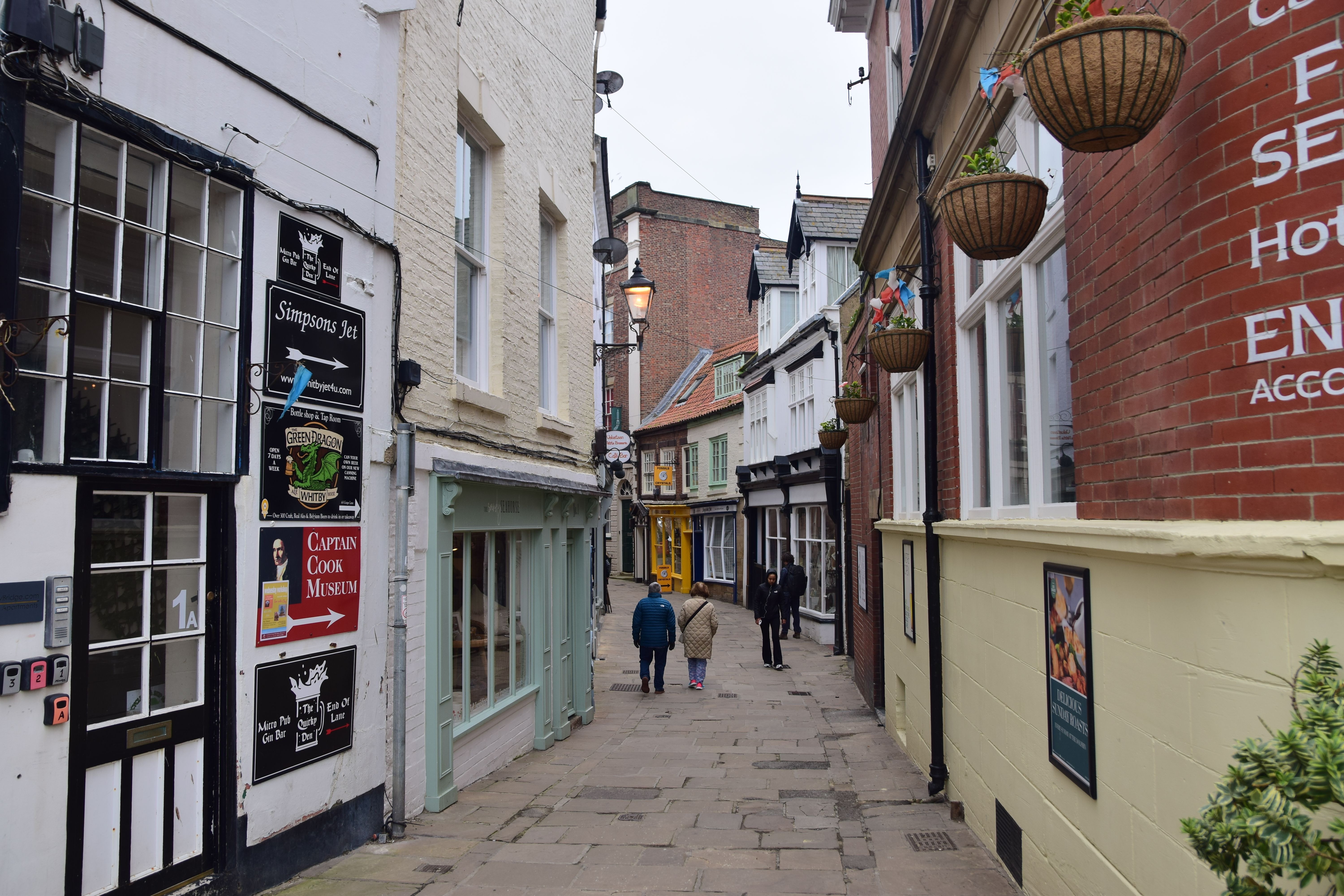 Charming Alleyway in Historic Whitby Town · Free Stock Photo