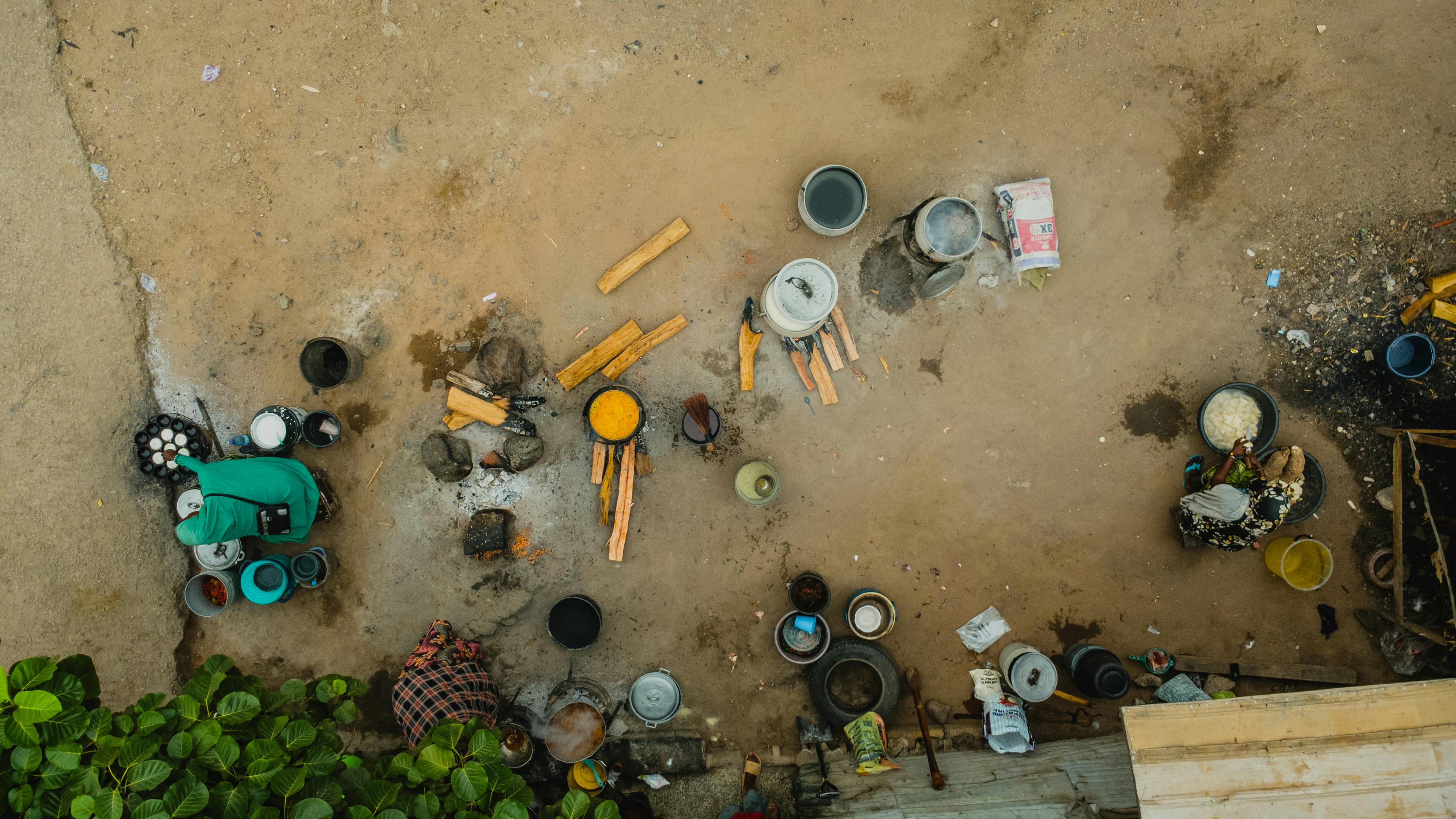 The truth about cooking oils: 14 essential facts for healthier, cheaper meals - The Guardian — Photo by Mukhtar Shuaib Mukhta