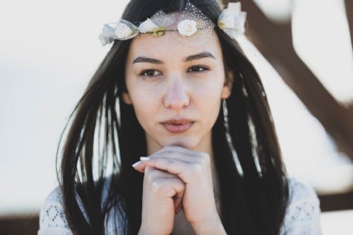 Free Woman in White Floral Headband Stock Photo