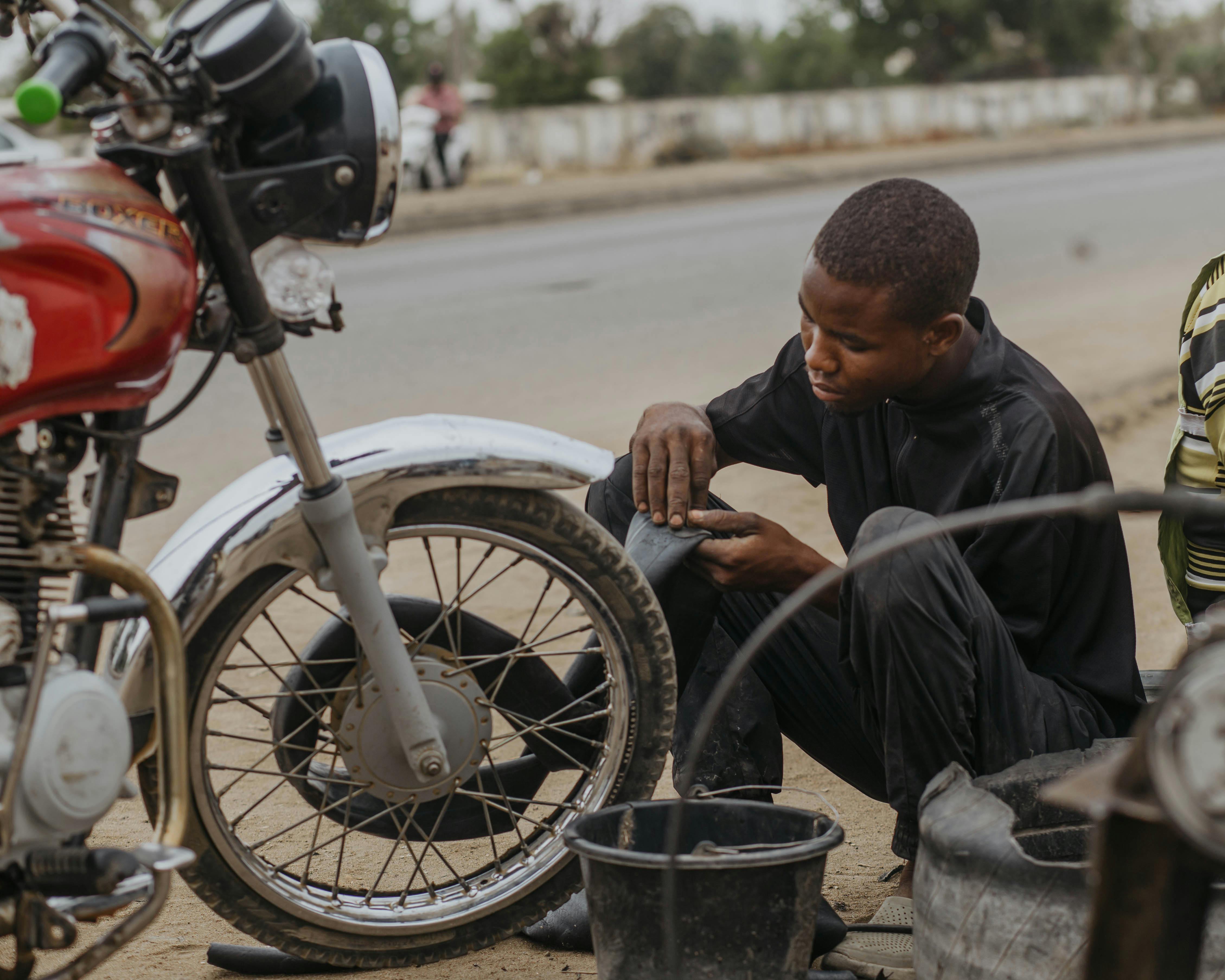 general automotive mechanic — Photo by Darkside Photography on Pexels