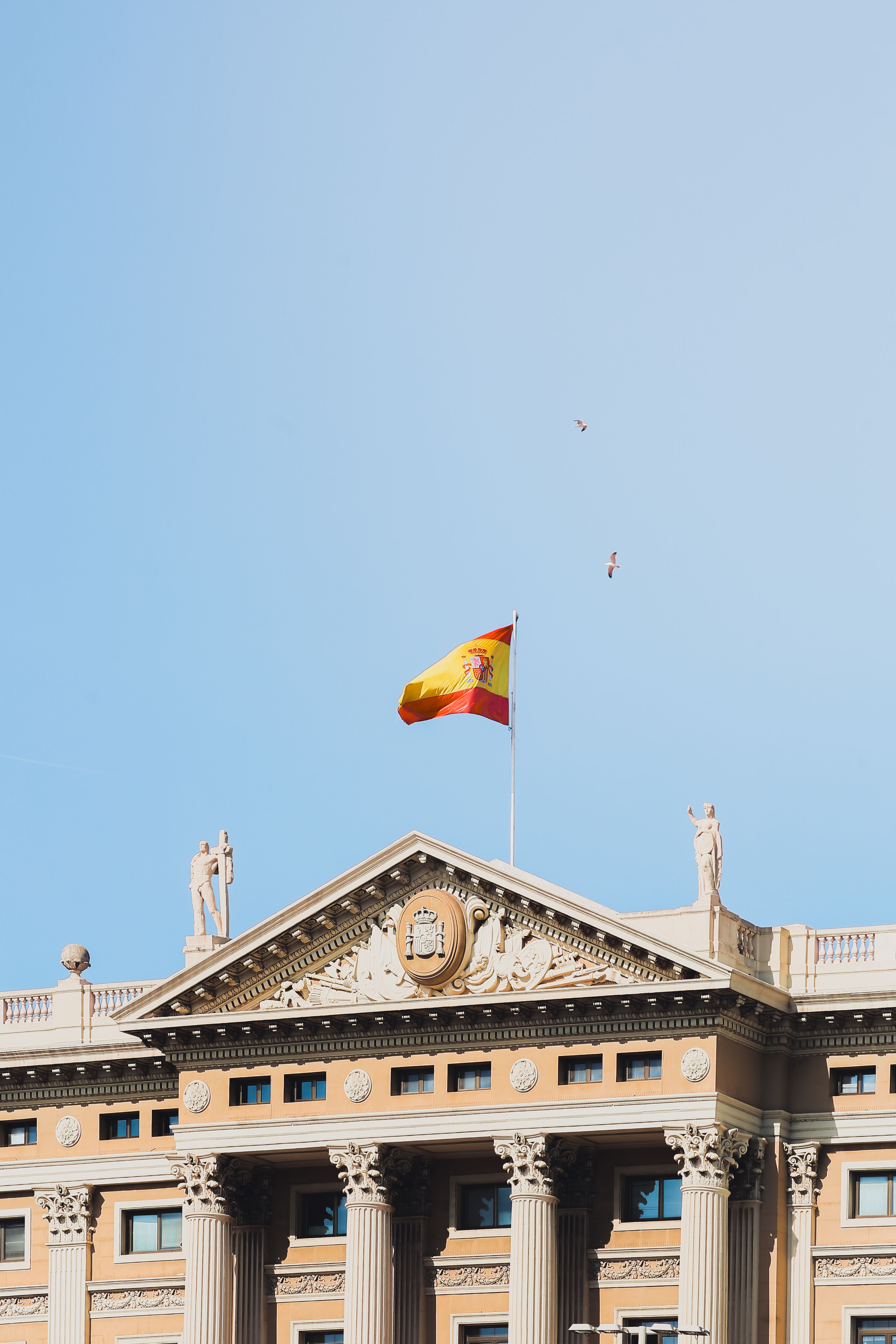Reducir el paro estructural en España mediante la digitalización de la intermediación laboral