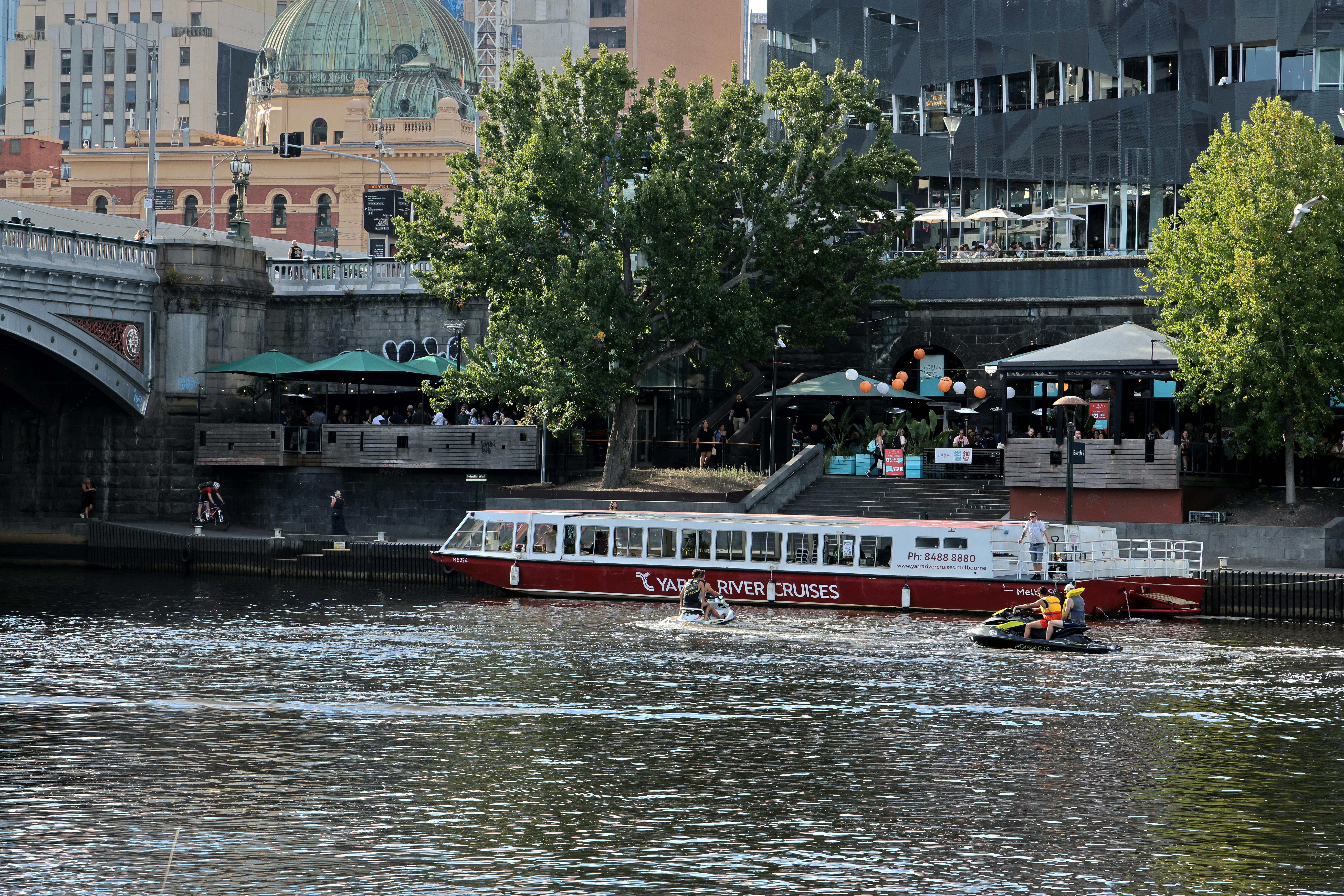 general travel group melbourne office — Photo by Bal Jinder on Pexels