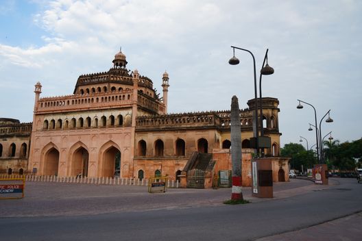 Rumi Darwaza