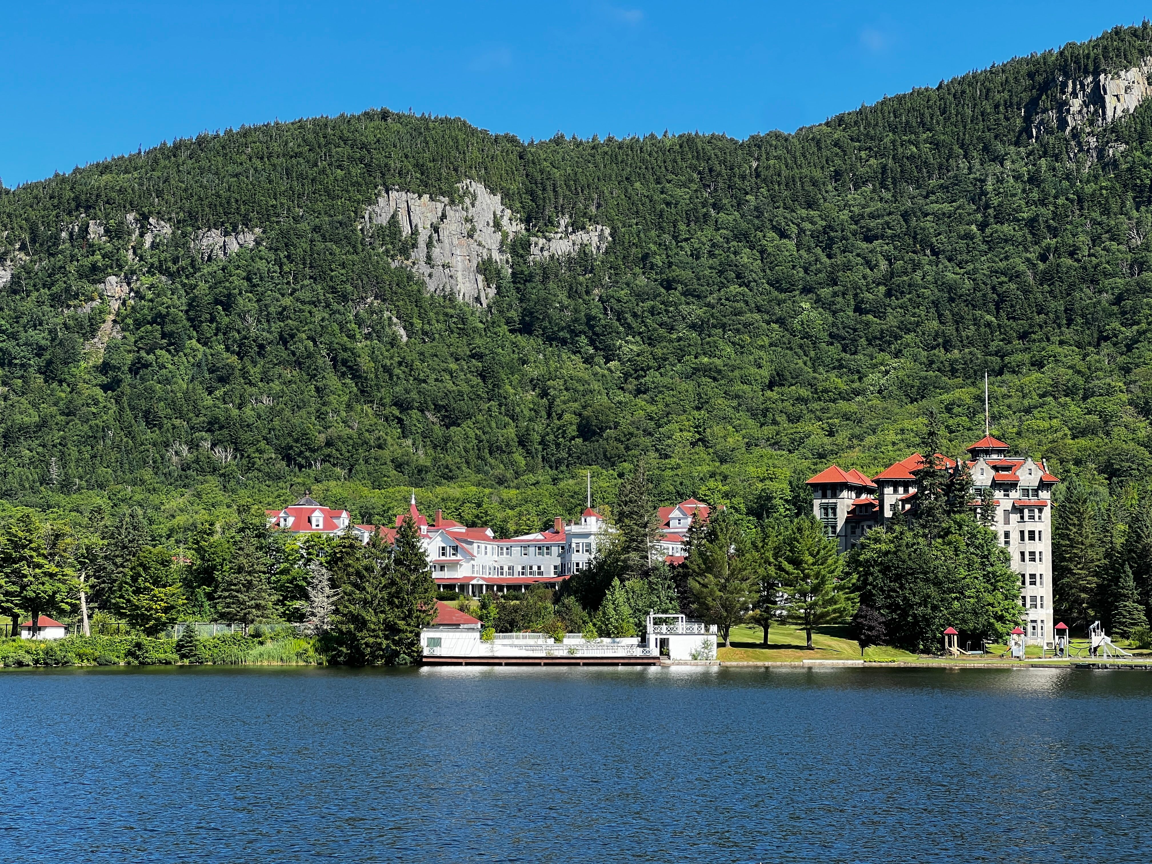 Chauffeur transfer to Mohonk Mountain House