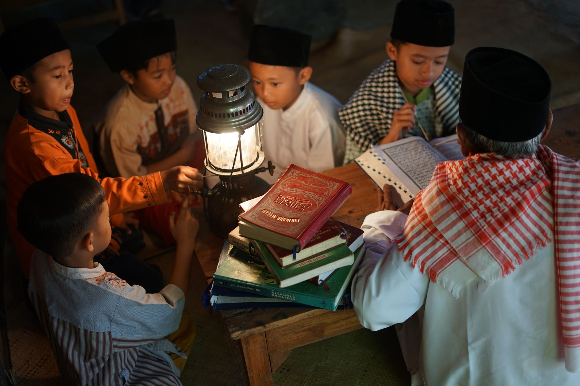 Dominee Dekker: Catechese vanaf vijf jaar, zoals moslims dat doen