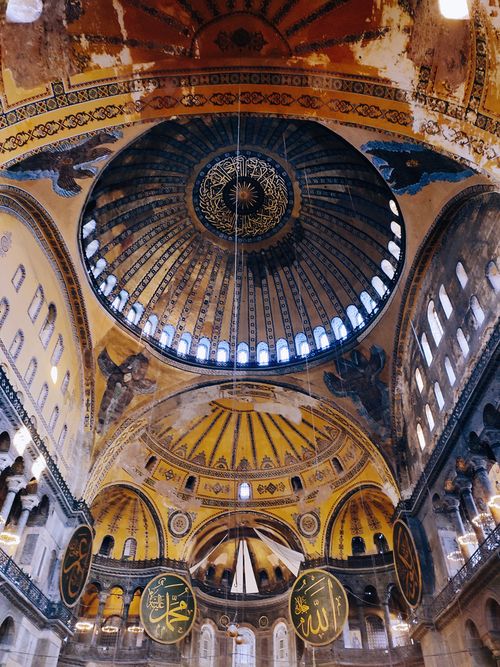 Free Explore the magnificent dome and interior architecture of the iconic Hagia Sophia in Istanbul, Turkey. Stock Photo
