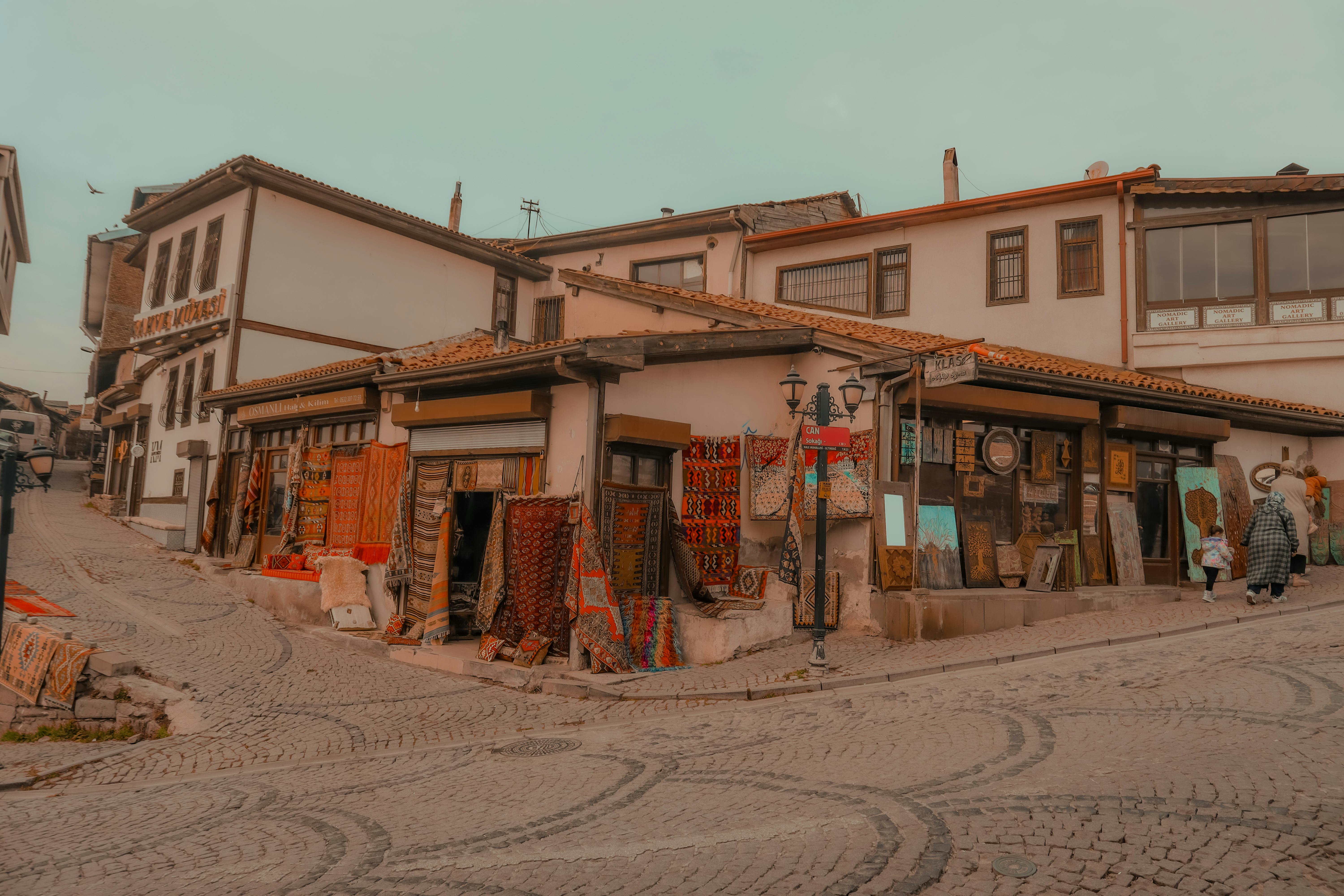 Shop TODAY's Travel Awards Have Landed! All the Best Gear, Clothing, Accessories and More, From $12 — Photo by ozturkgm on Pe
