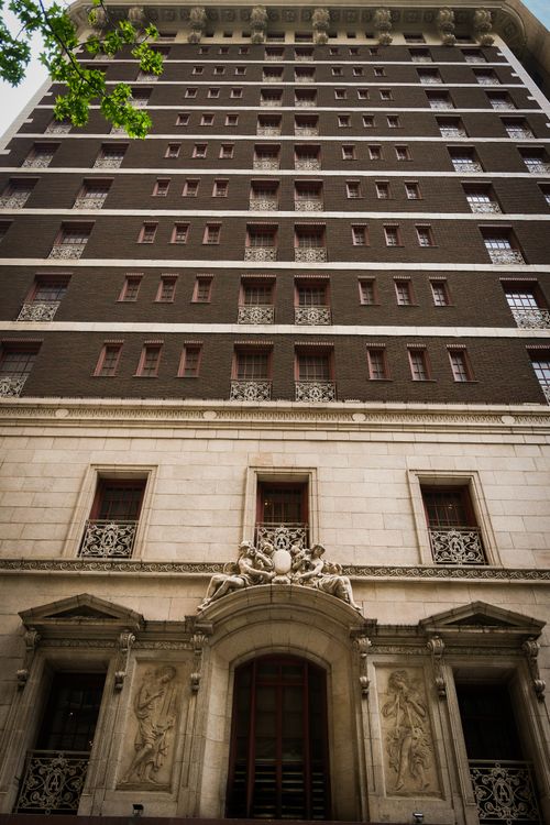 Historic Building Facade with Architectural Detailing · Free Stock Photo