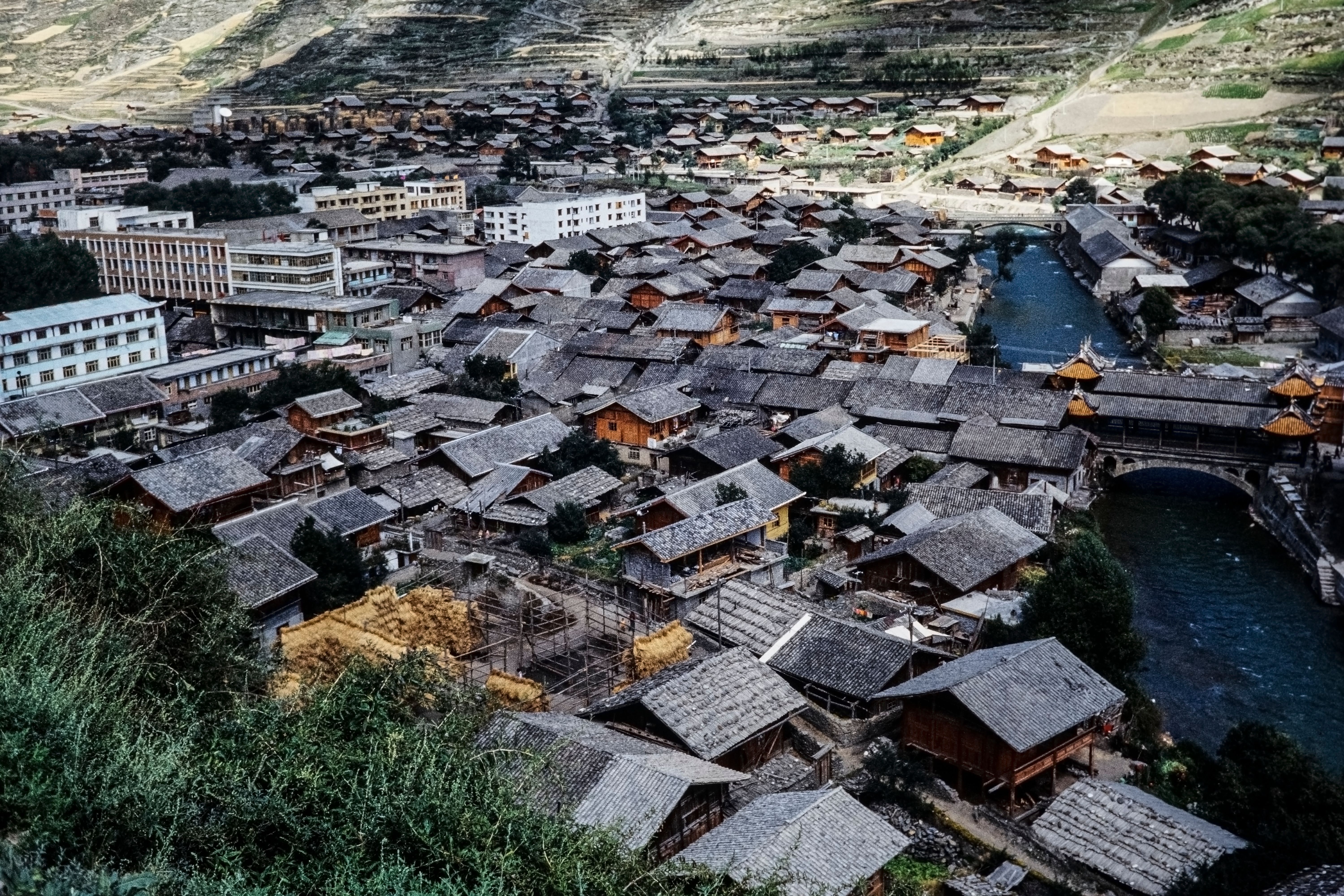 Guiyang — Day 2: Qingyan Ancient Town and Village Market (Full Day)