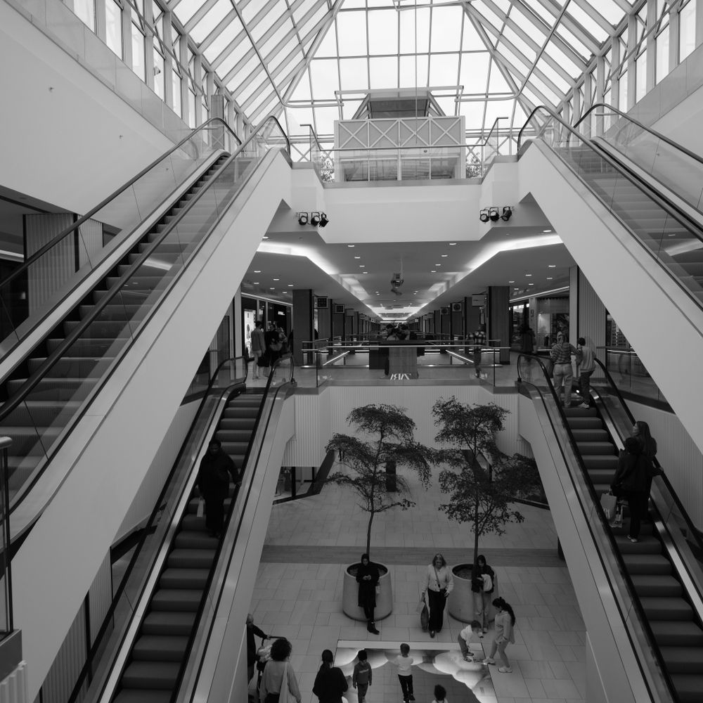 Commercial Decorating in New Southgate — a freshly painted, spotless finish