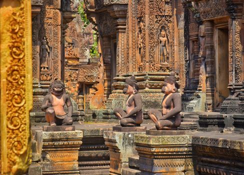 Banteay Srei rose sandstone temple — Siem Reap