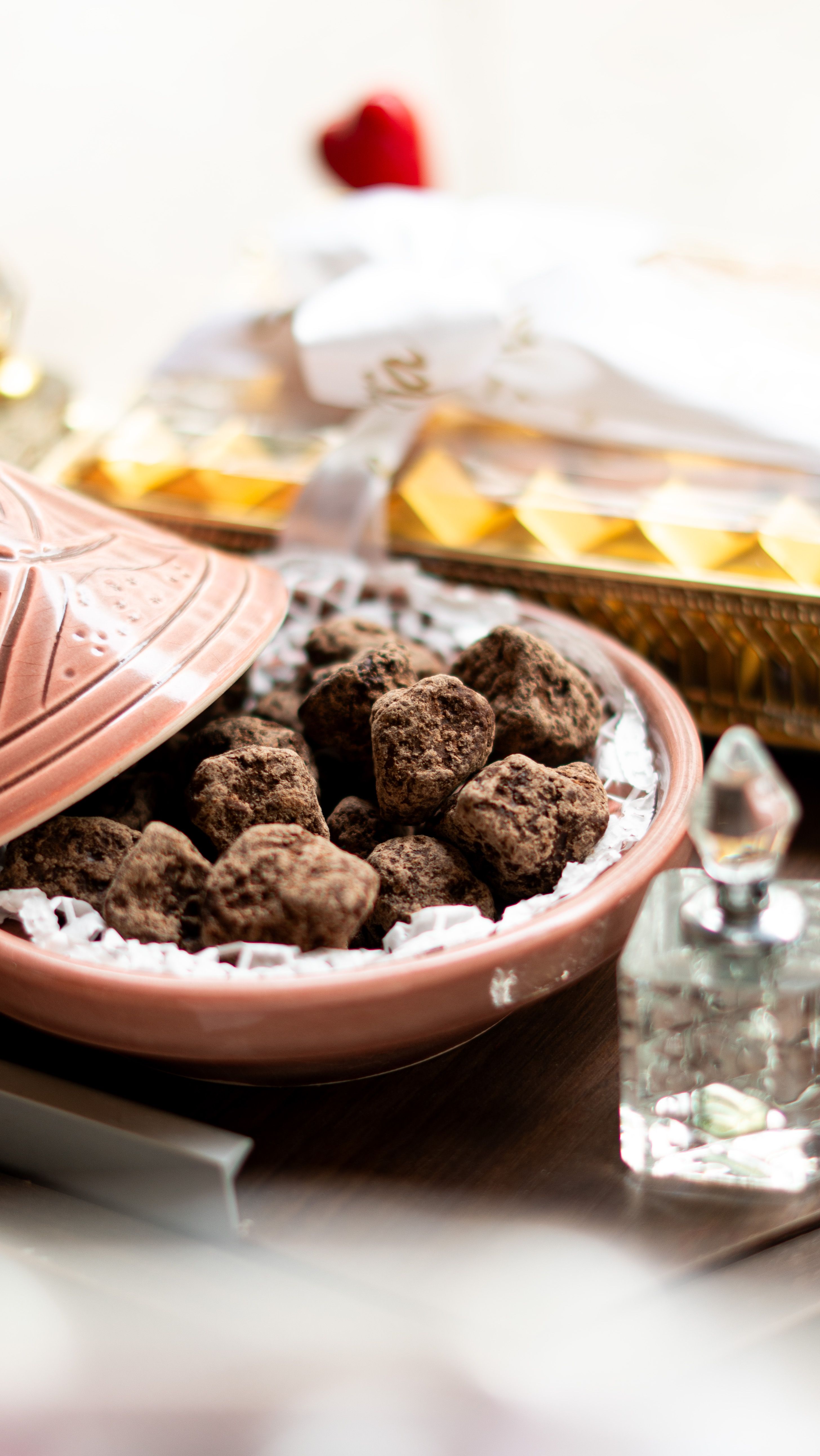 Bitter Çikolatalı Protein Truffle: Şık Görünümlü, Dürüst İçerikli