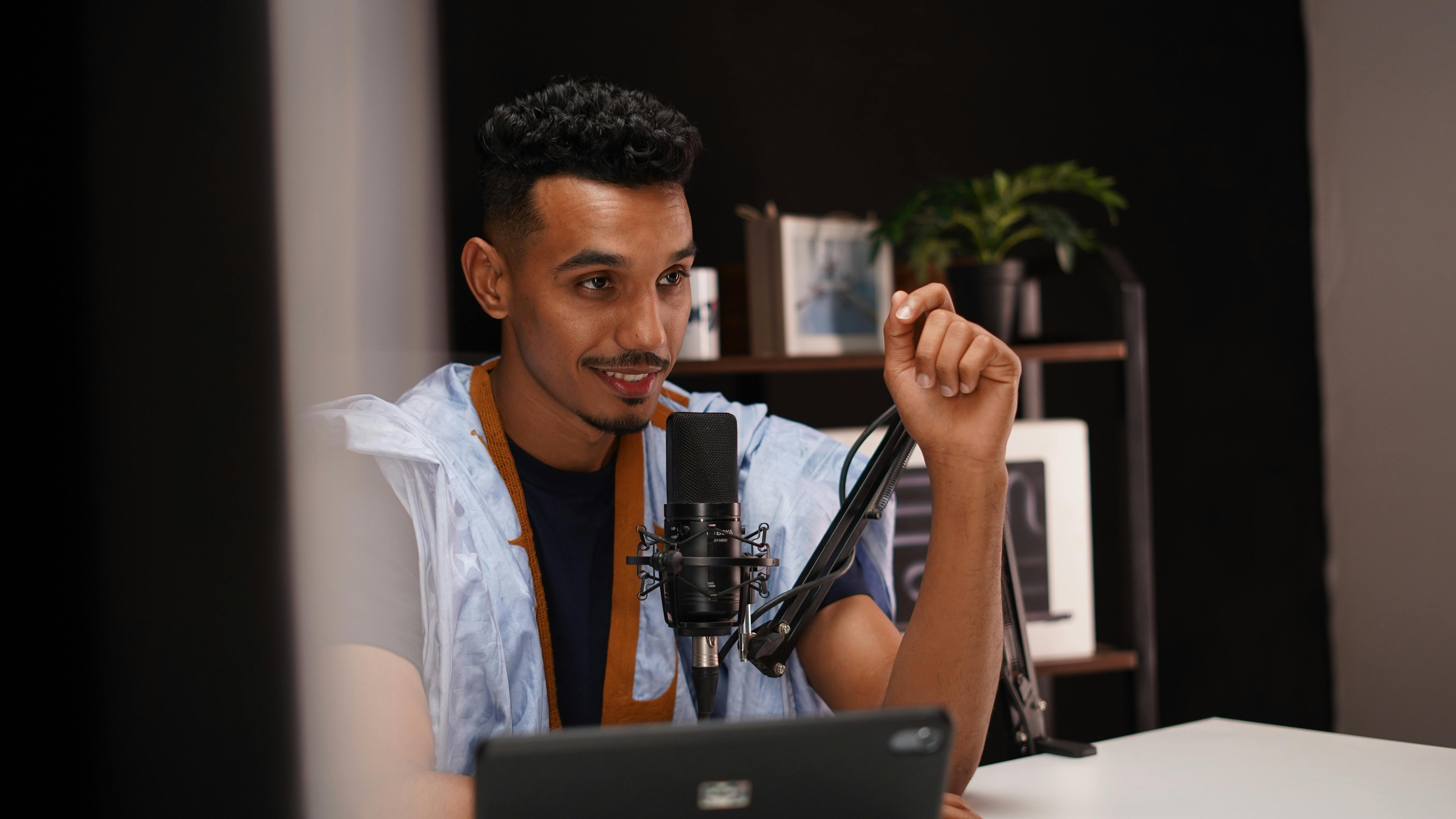 FiveTwoNine’s Creator Fund Is Bringing Missing Creator Economy Voices to Advertising’s Grand Stage — Photo by Ben Khatry on P