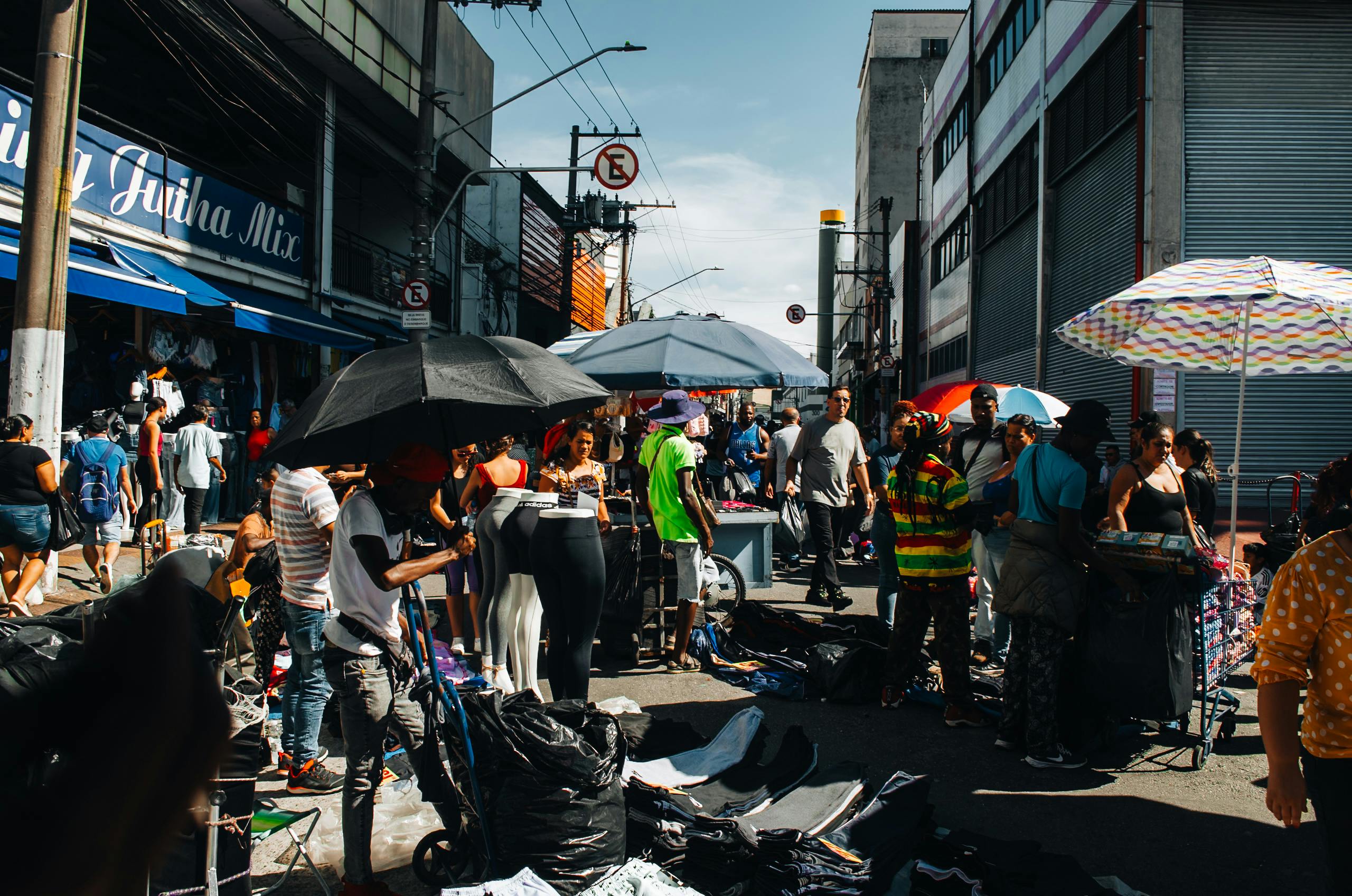 Side Hustle Central — Photo by Th2city Santana on Pexels