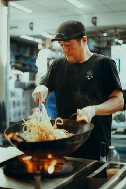 stir fry cooking wok