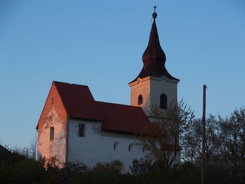 Free Charming European church silhouette against dusk sky, highlighting architectural details. Stock Photo