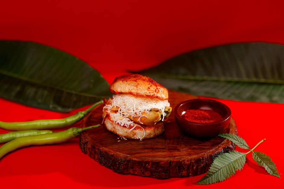 Street Food Tour at Vada Pav Corner, Dadar