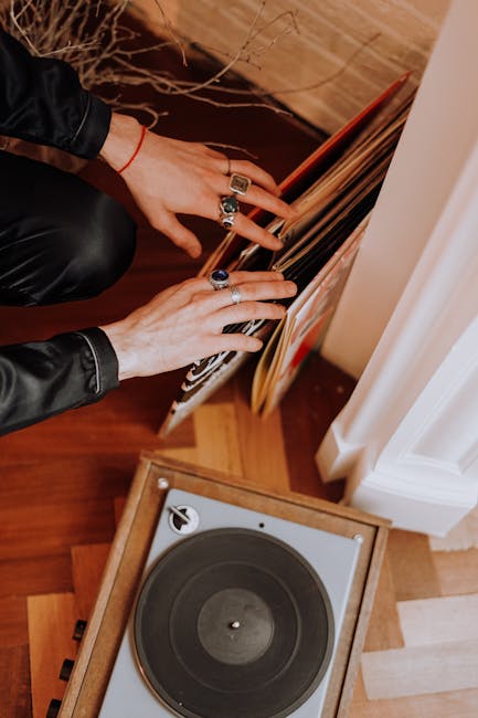8,000+ Best Record Player Photos · 100% Free Download · Pexels Stock Photos