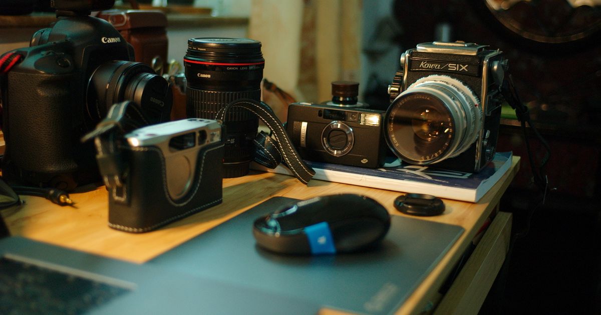 Freelance Photographer Rates: What to Charge in 2026