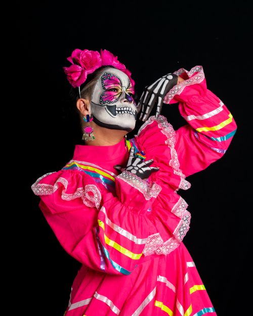 Free Catrina in traditional Mexican attire for Día de los Muertos celebration. Stock Photo