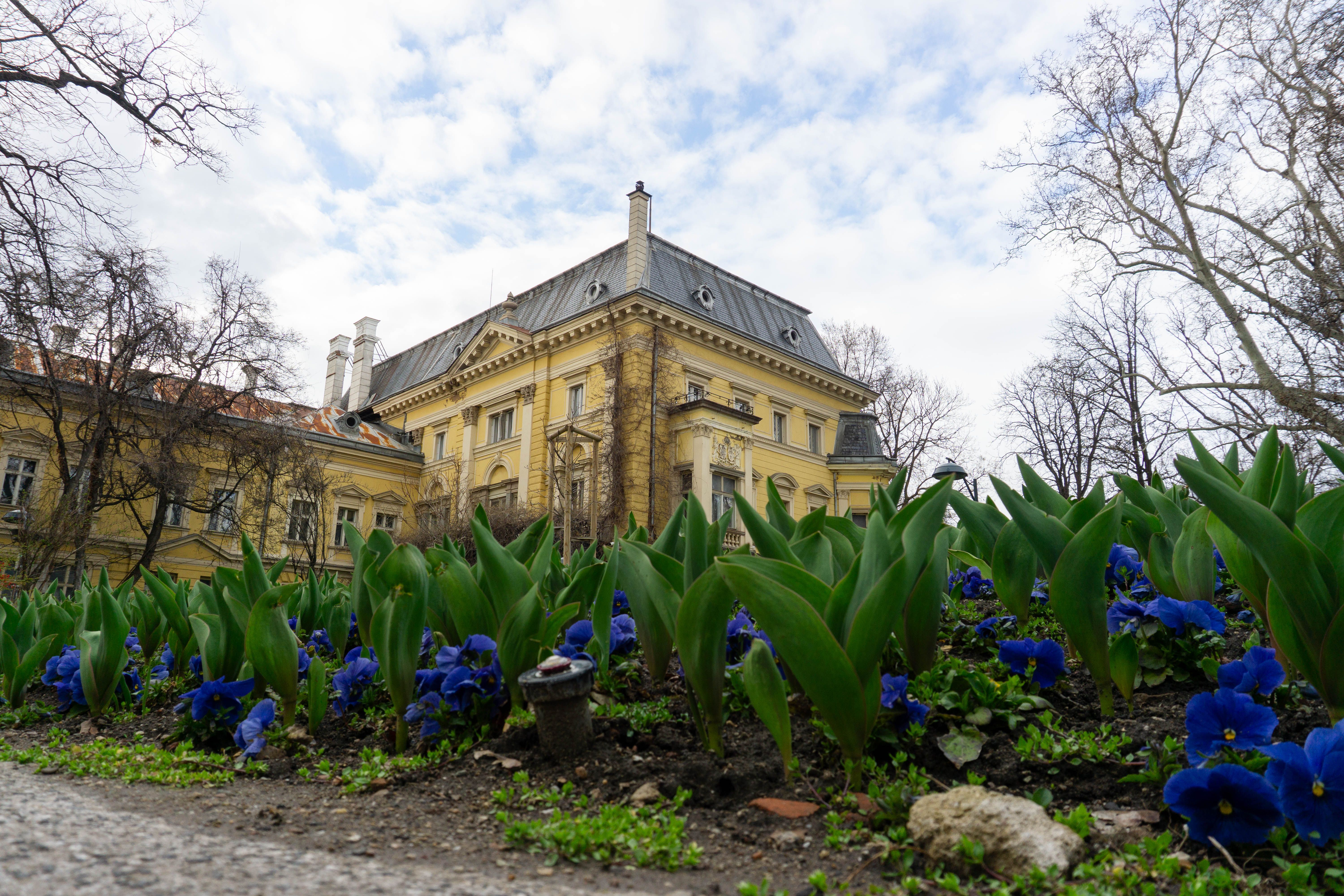 Former royal residence grounds
