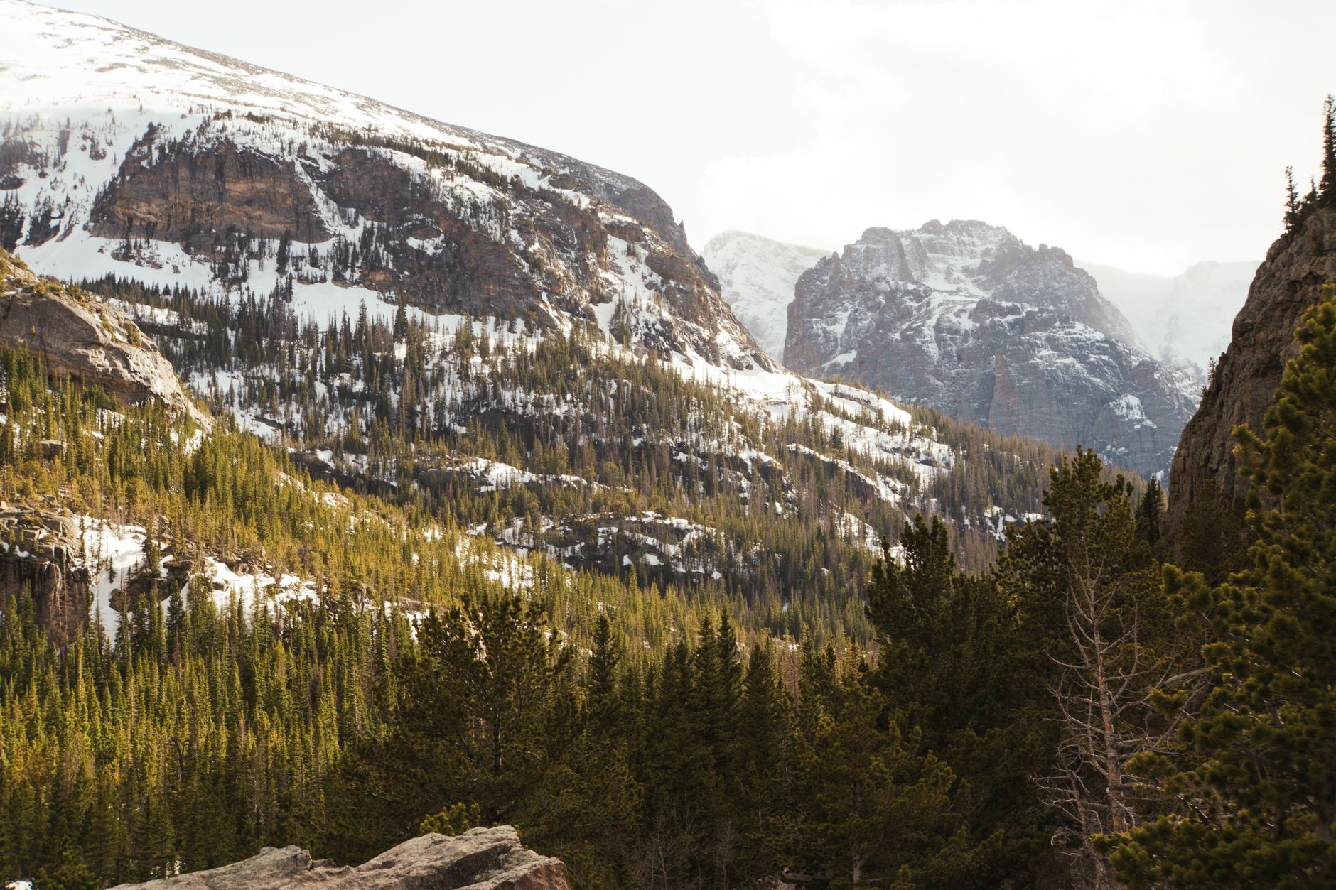 Popular sights in Rocky Mountain National Park Landmarks in Rocky Mountain National Park