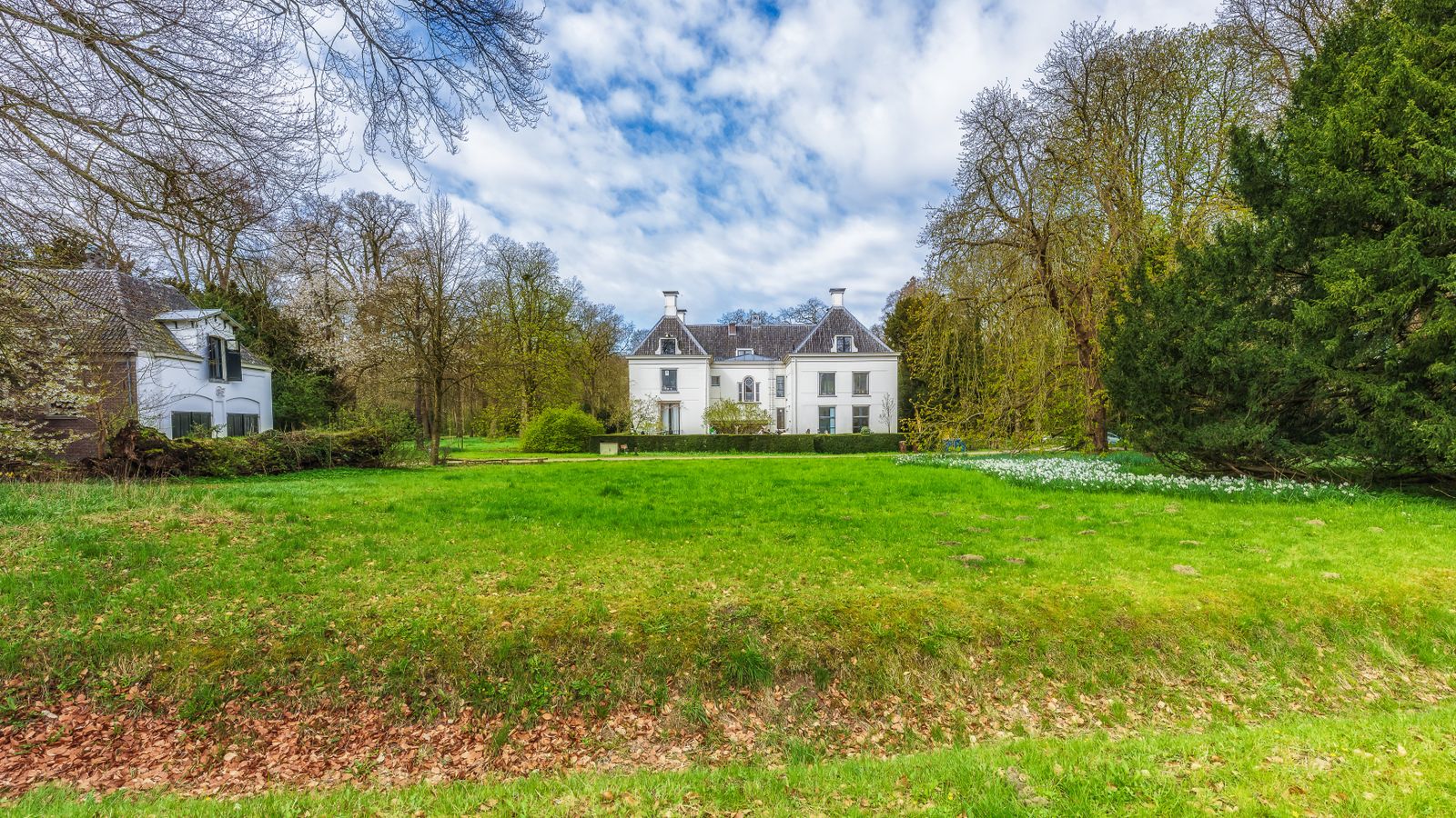 The Ivory Townhouse