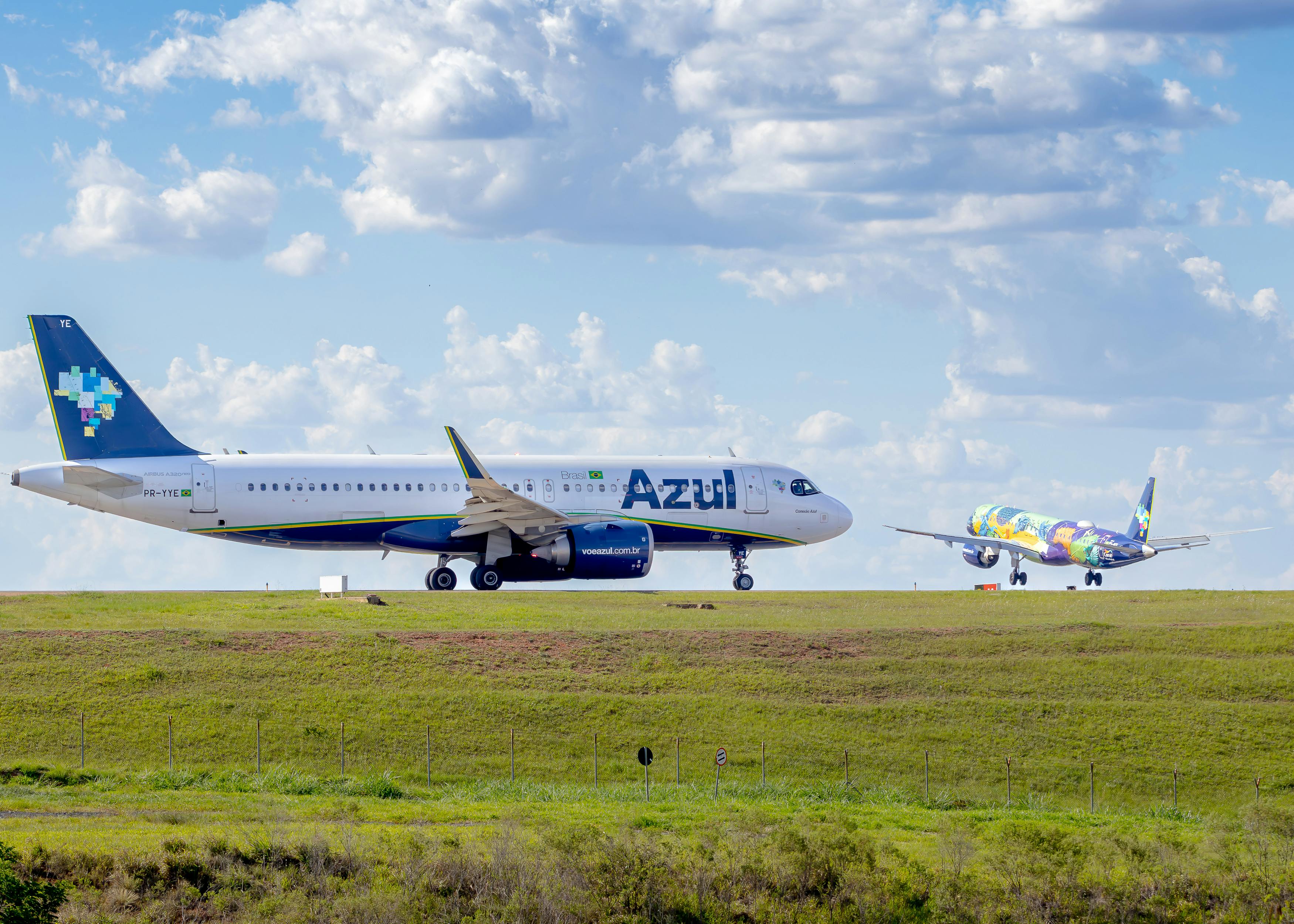 Spirit Airlines Is Gone: What It Means for Flight Prices and Budget Travel — Photo by Matheus Figueiredo on Pexels