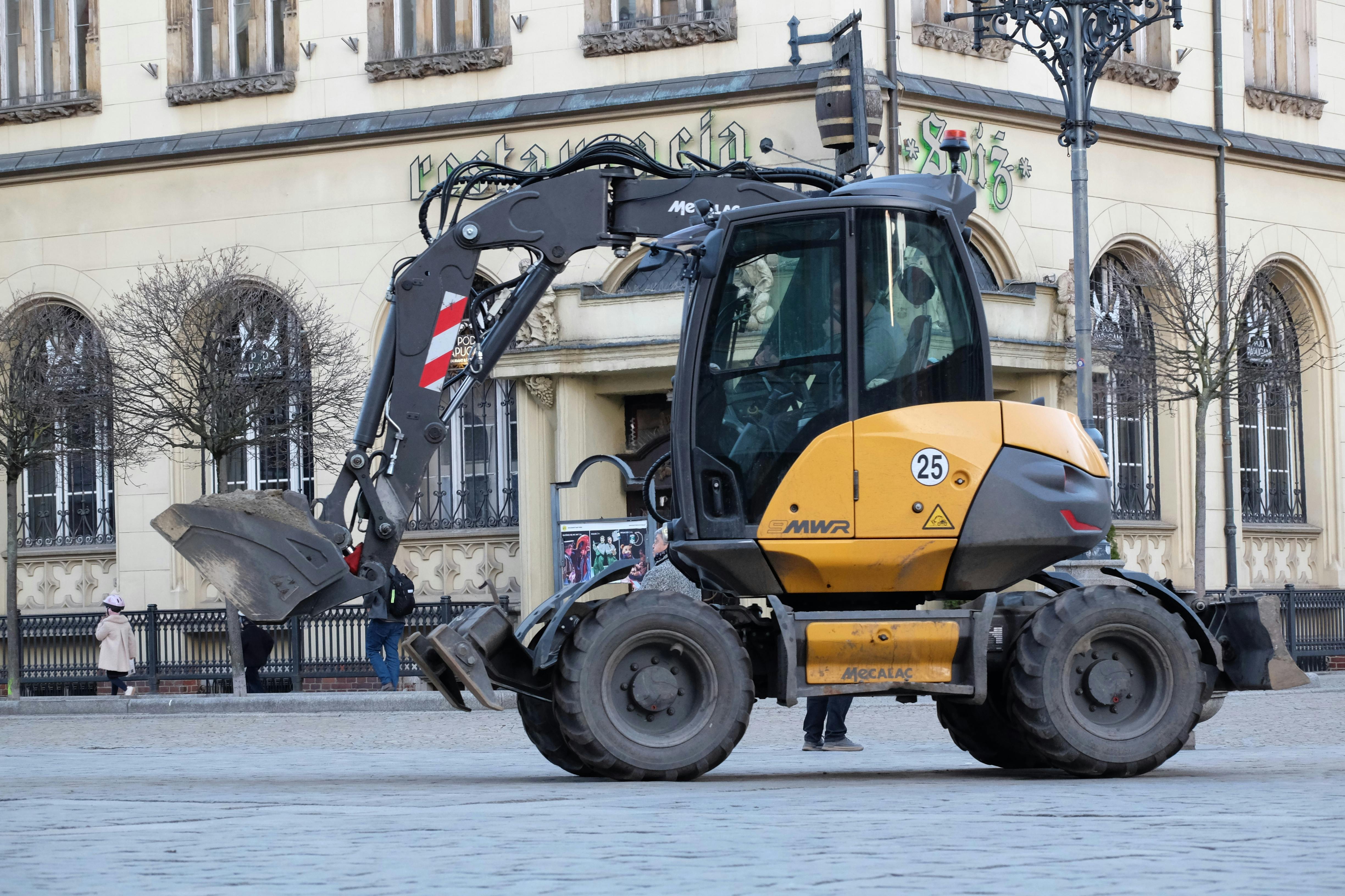 civic life examples civic life — Photo by Roman Biernacki on Pexels
